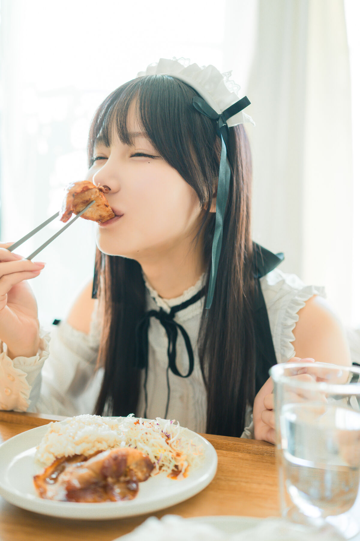 Coser@けん研 けんけん - C106实体刊物グラグラ And 推し型メイドロイドとしたいこと Part01