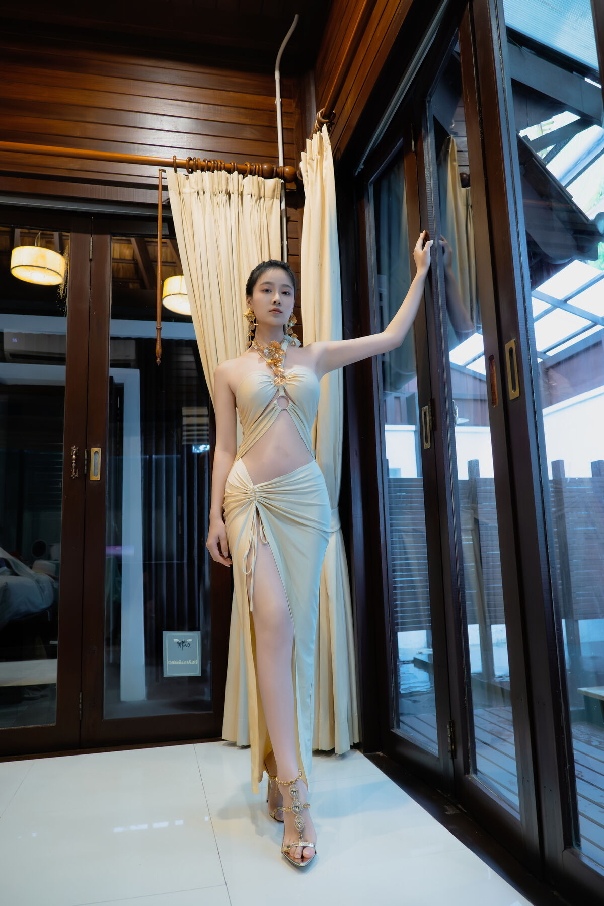 Coser@年年Nnian - 海边维纳斯