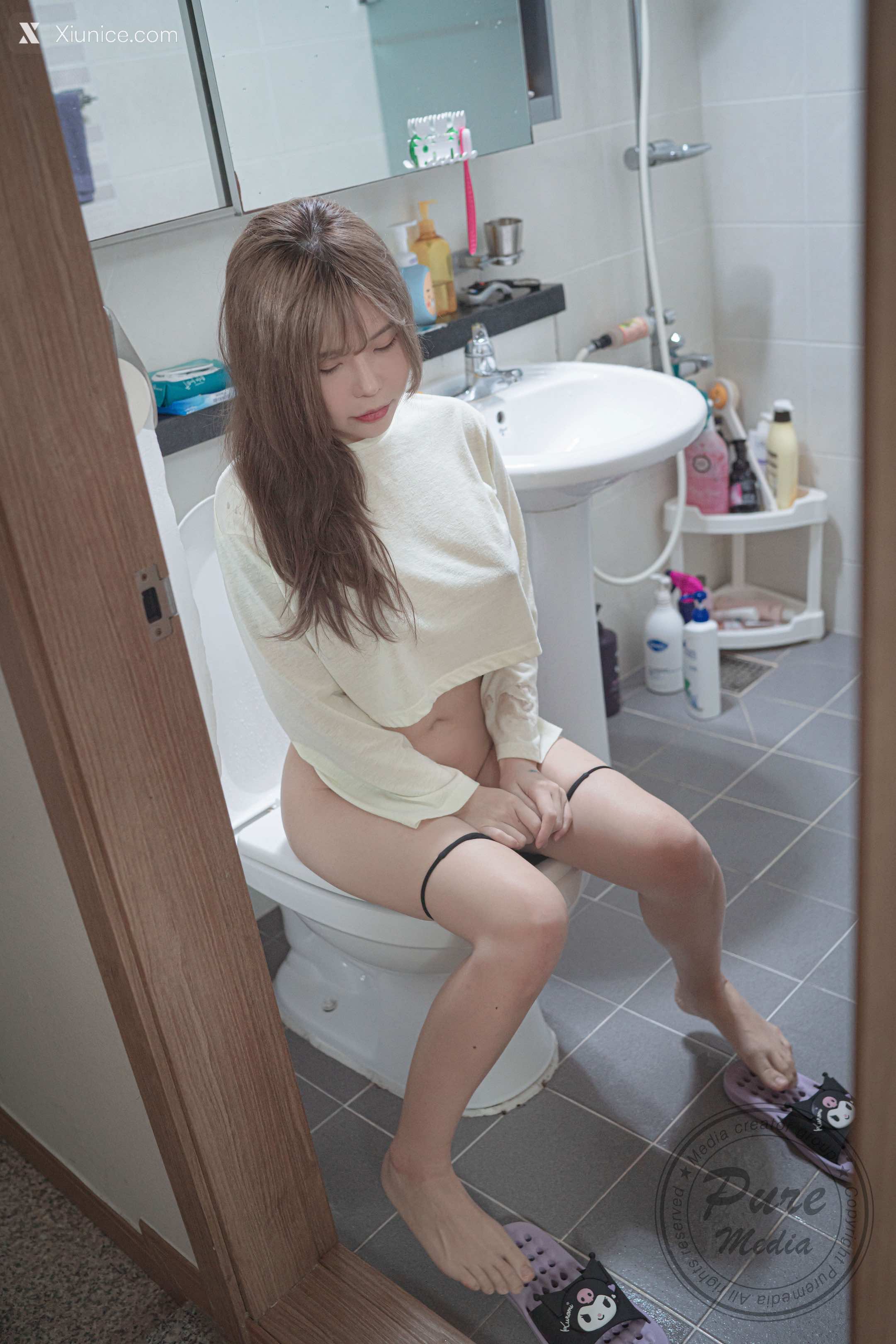 Pure Media Vol.220 LOVEY (러비) – Lovey Streamer 4K (1)