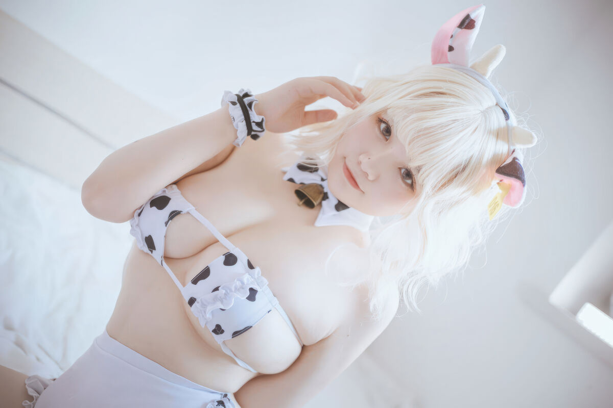 Coser@阿半今天很开心 - 奶牛比基尼