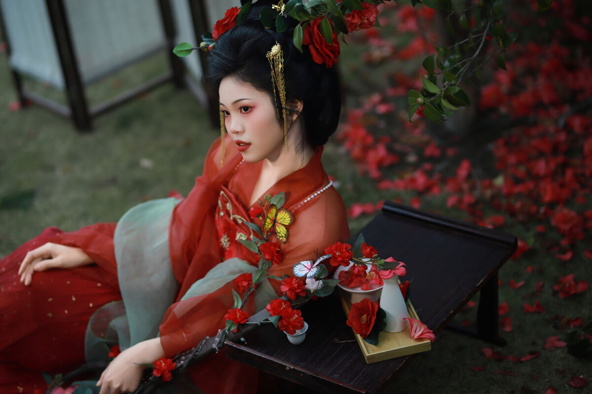 YiTuYu艺图语 Vol.10141 Jin Tian Yao Qu Hua Zhuang Ling