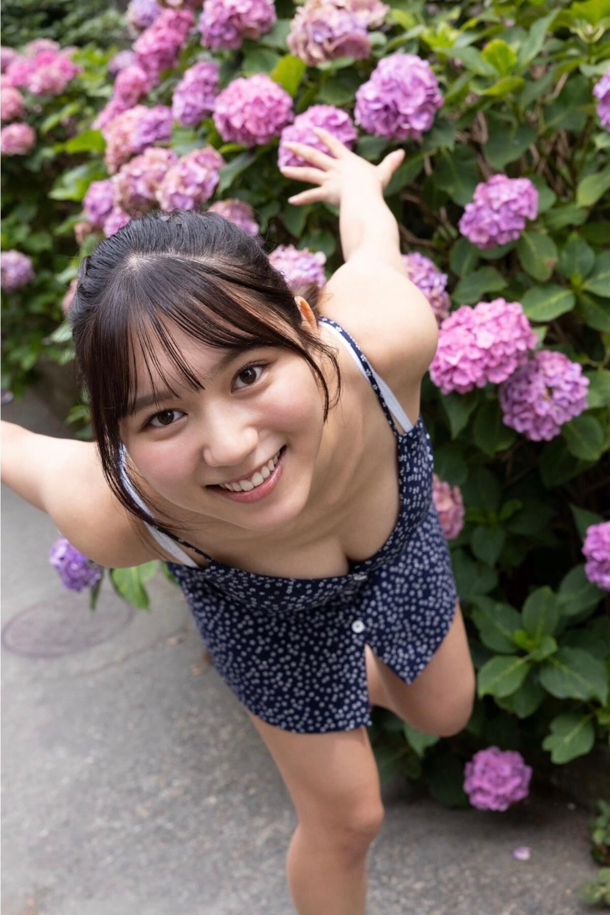 Kawamichi Sara 川道さら - グラビア界のビッグウェーブ SPAデジタル写真集