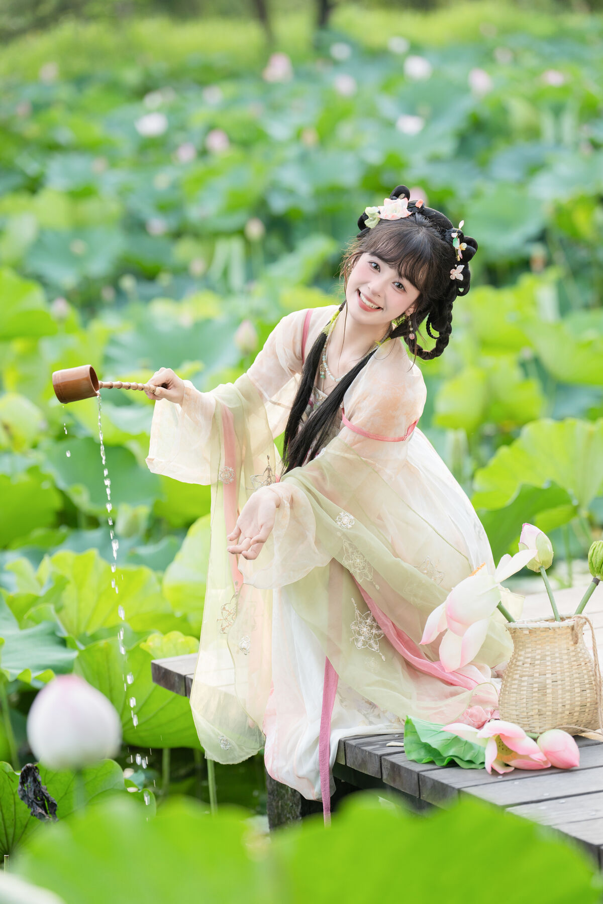 YiTuYu艺图语 Vol.10144 Xia Yu Xiao Nian