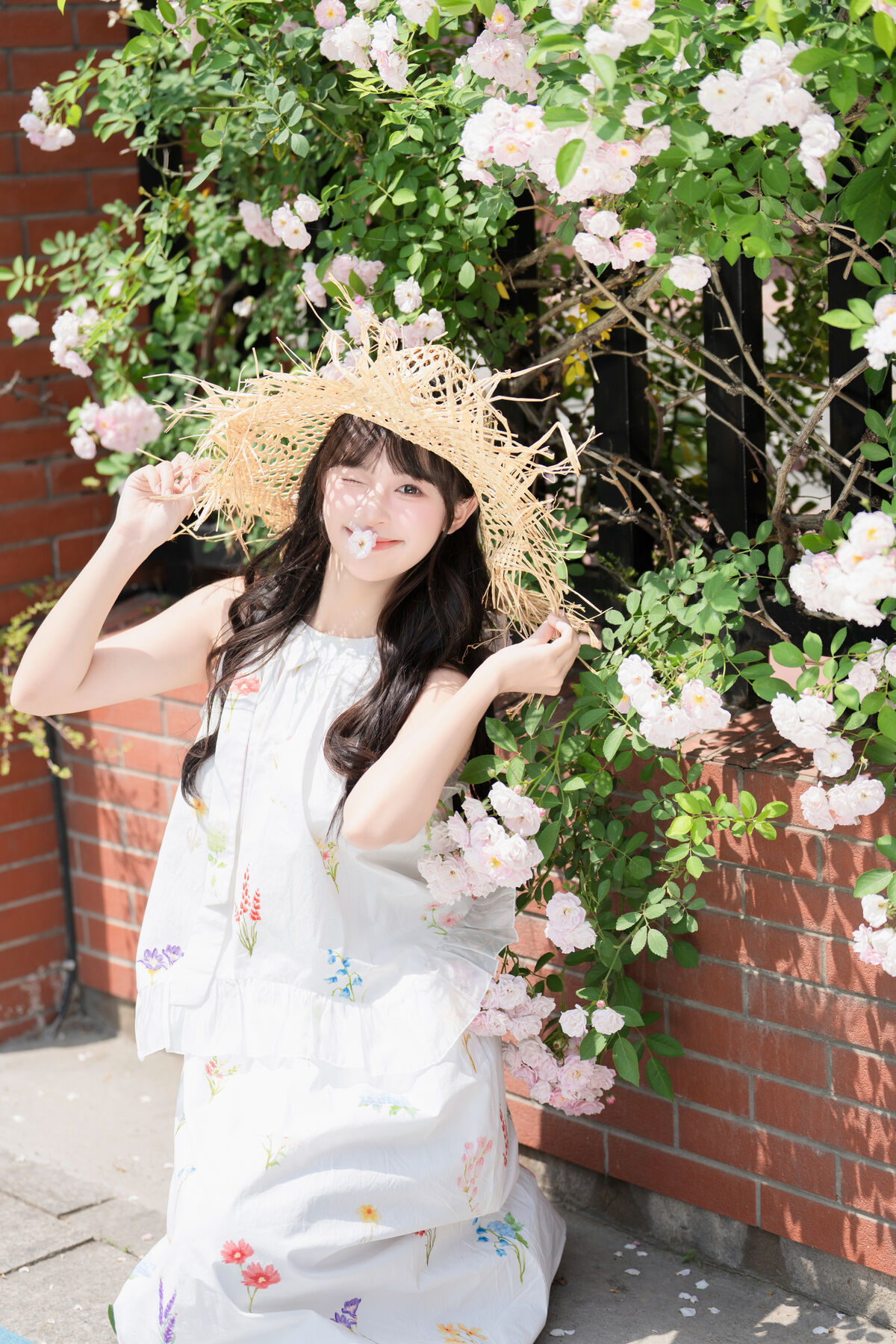 YiTuYu艺图语 Vol.10121 Xia Yu Xiao Nian