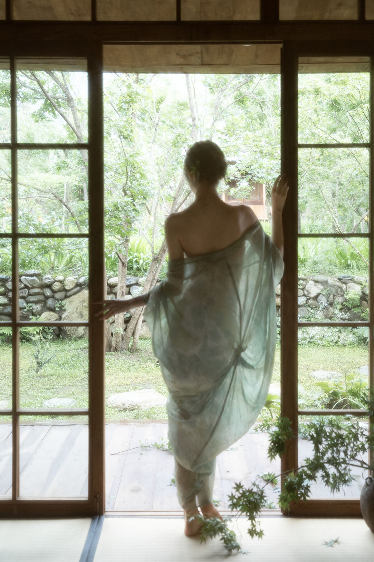 YiTuYu艺图语 Vol.10094 Fei Sato Ni Ni