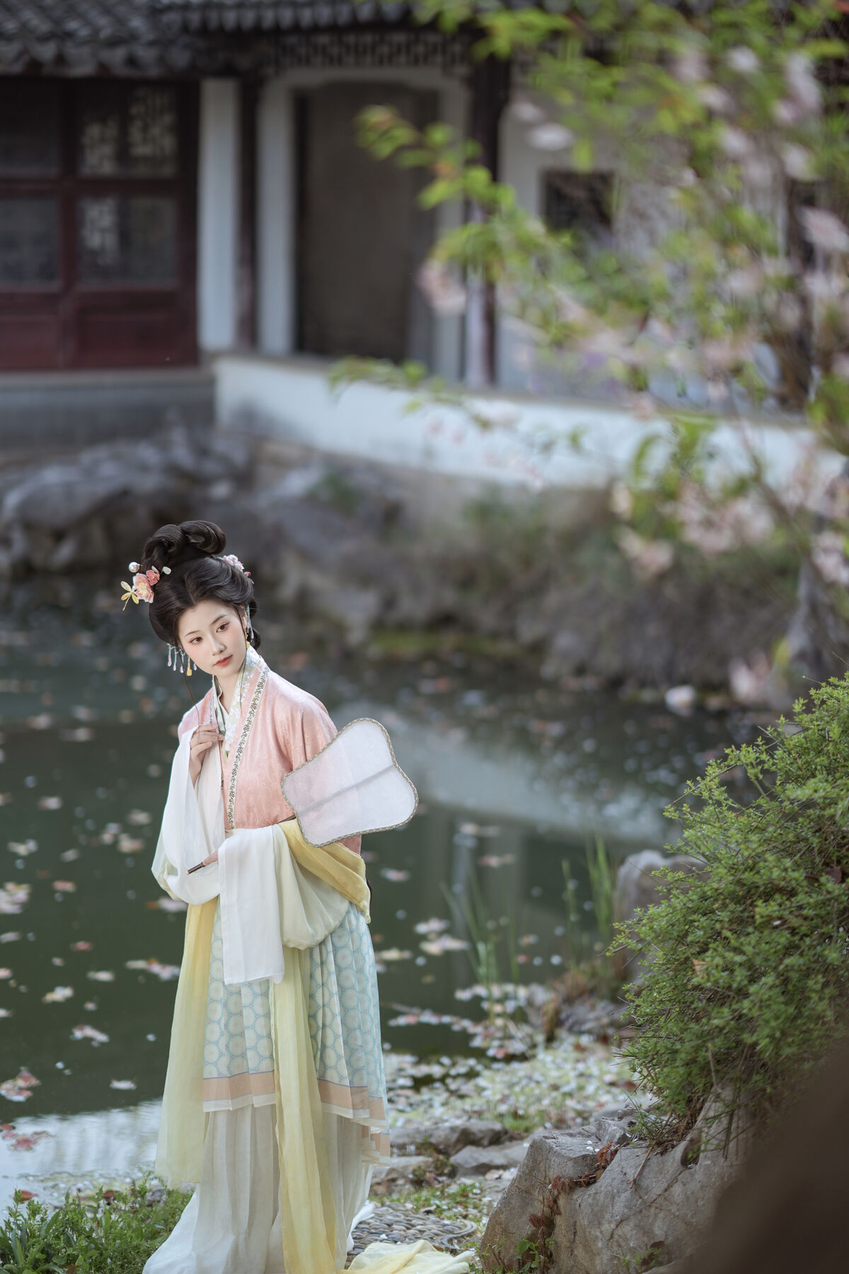 YiTuYu艺图语 Vol.10229 Jiang Zhu