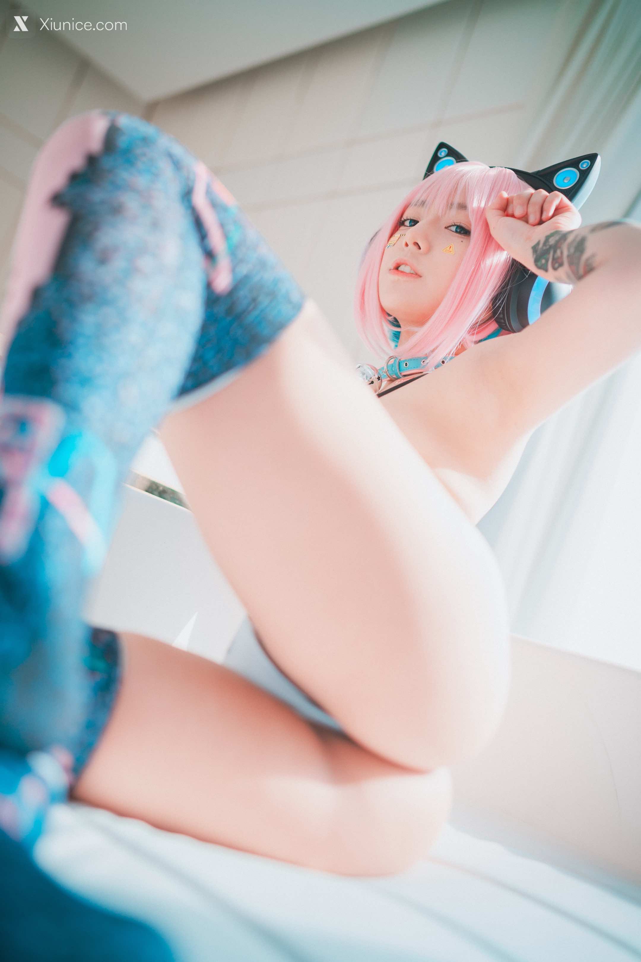 DJAWA Photo – Maruemon (마루에몽) – Caution Girl vs Athletic Girl 4K