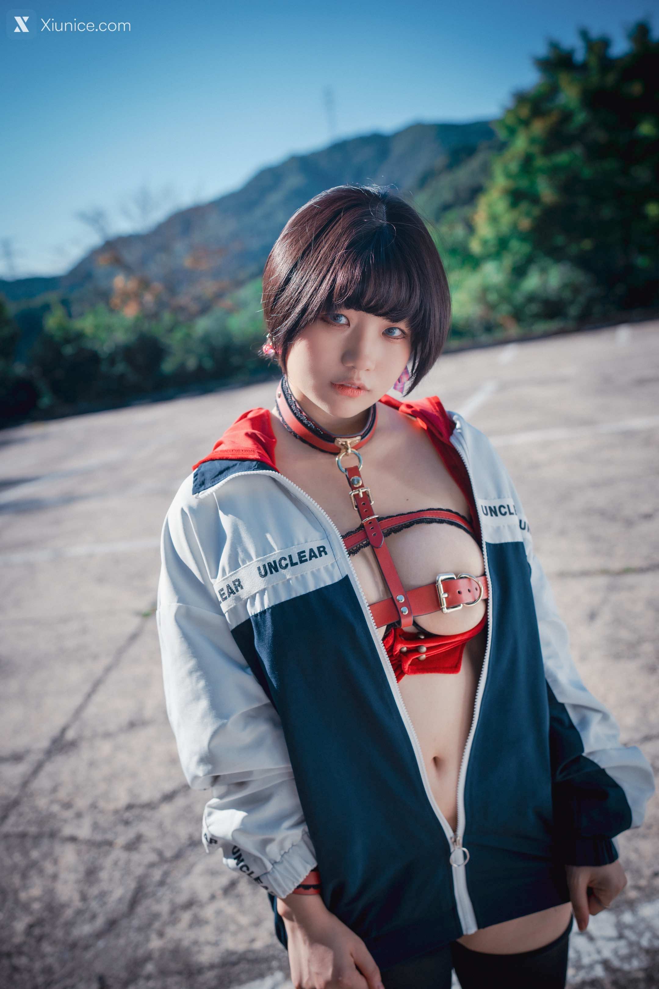 DJAWA Photo – Mimmi (밈미) – Naughty Red Hiring Hood 4K