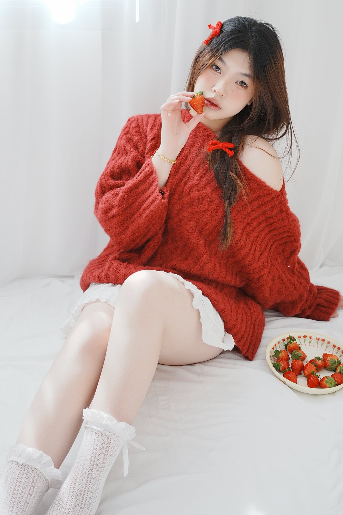 YiTuYu艺图语 Vol.10067 Jing Jing Yi