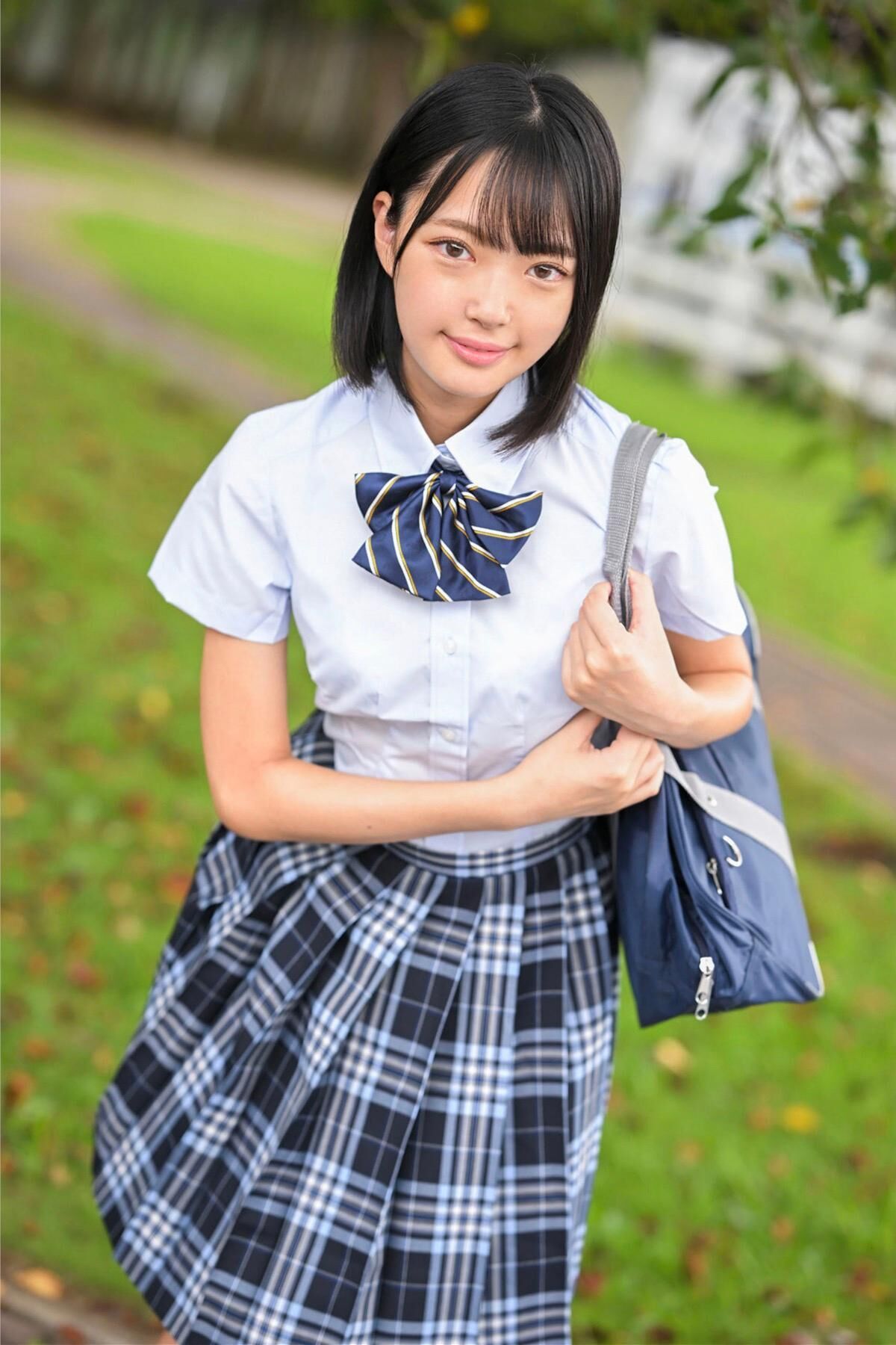 Amu Tsubura 粒楽あむ - Youth. アオハル Vol.3 Part01