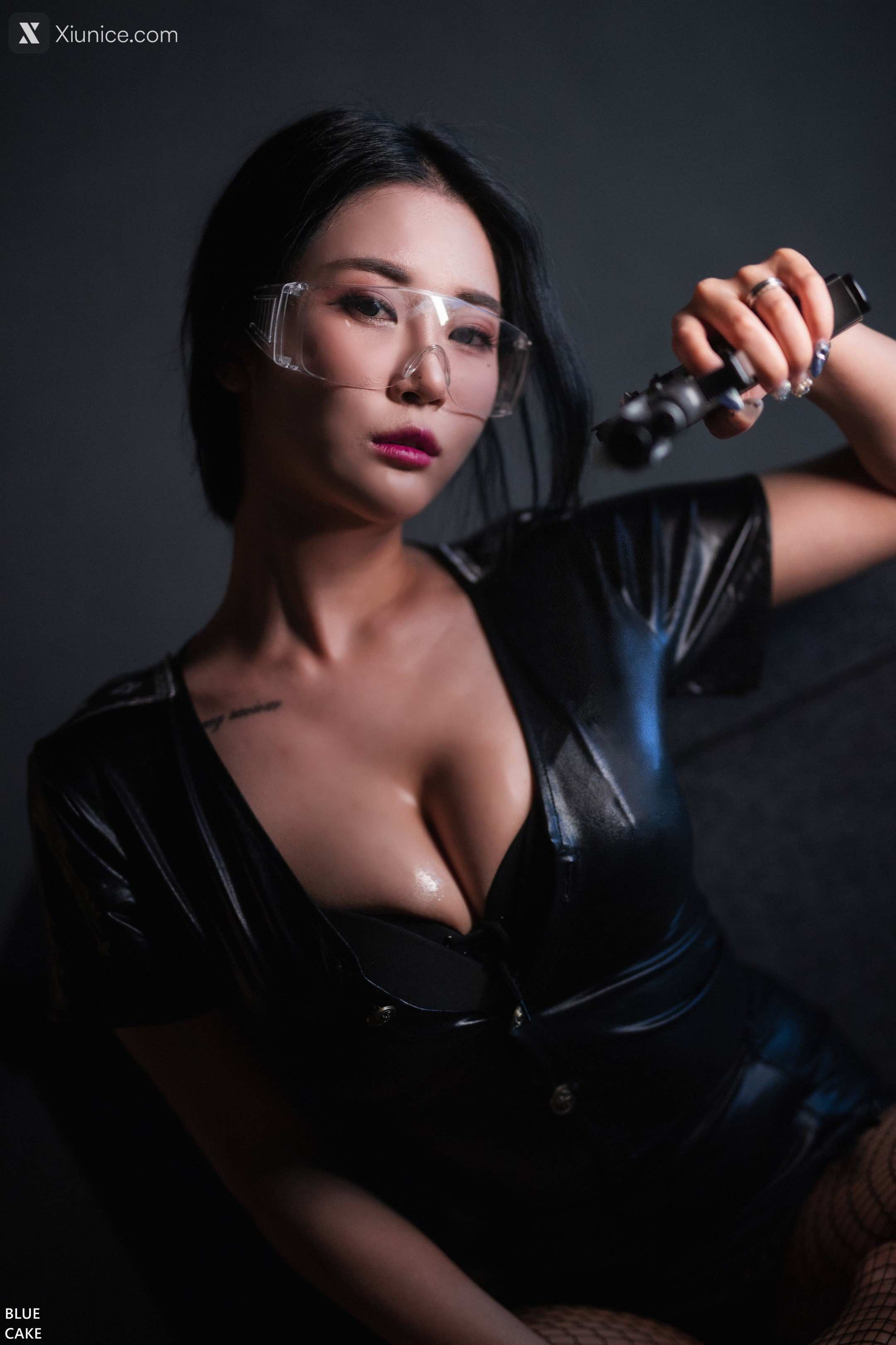 BLUECAKE Bomi (보미) – Siren 4K