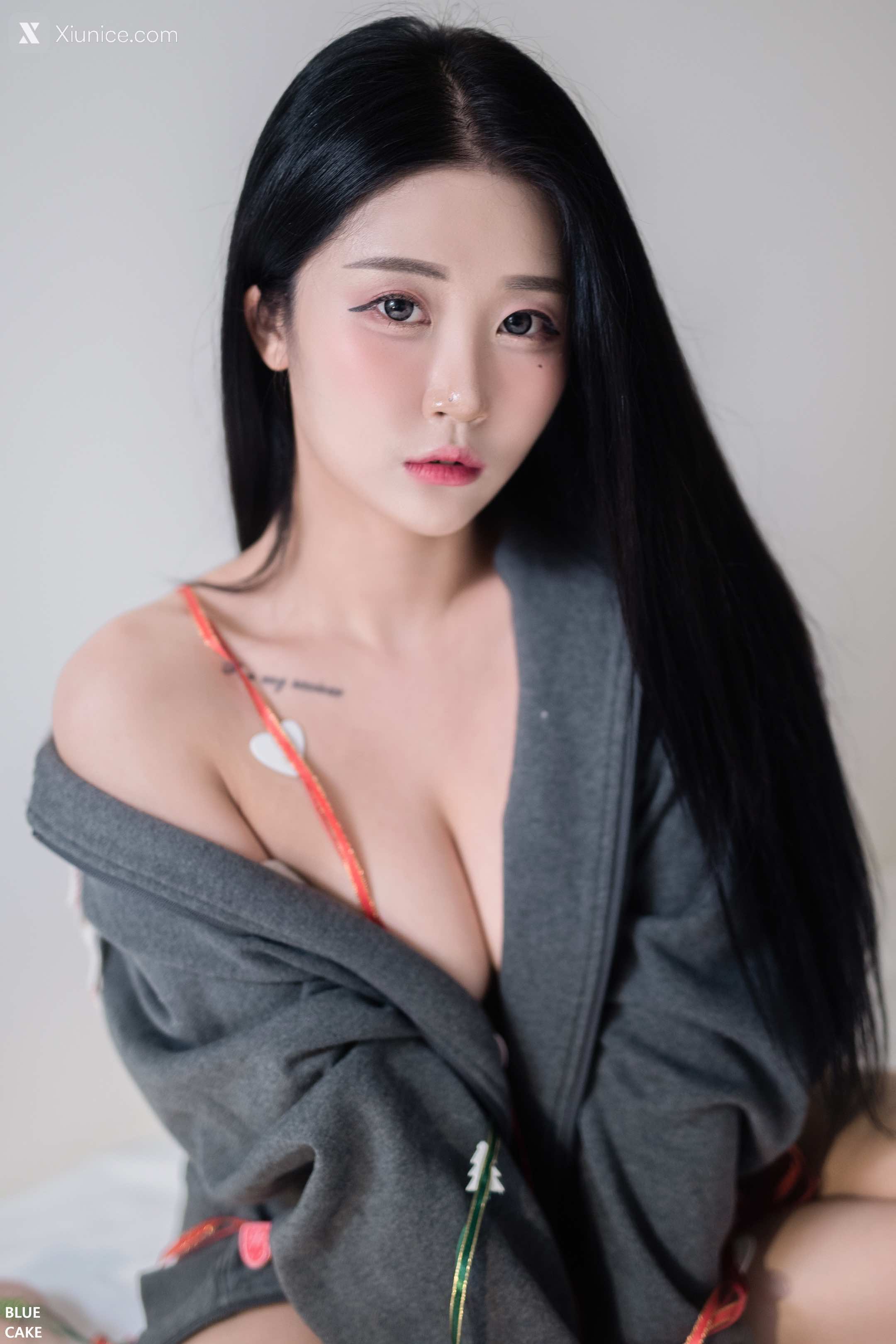 BLUECAKE Bomi (보미) – Christmas with my Bomi & Lover 4K