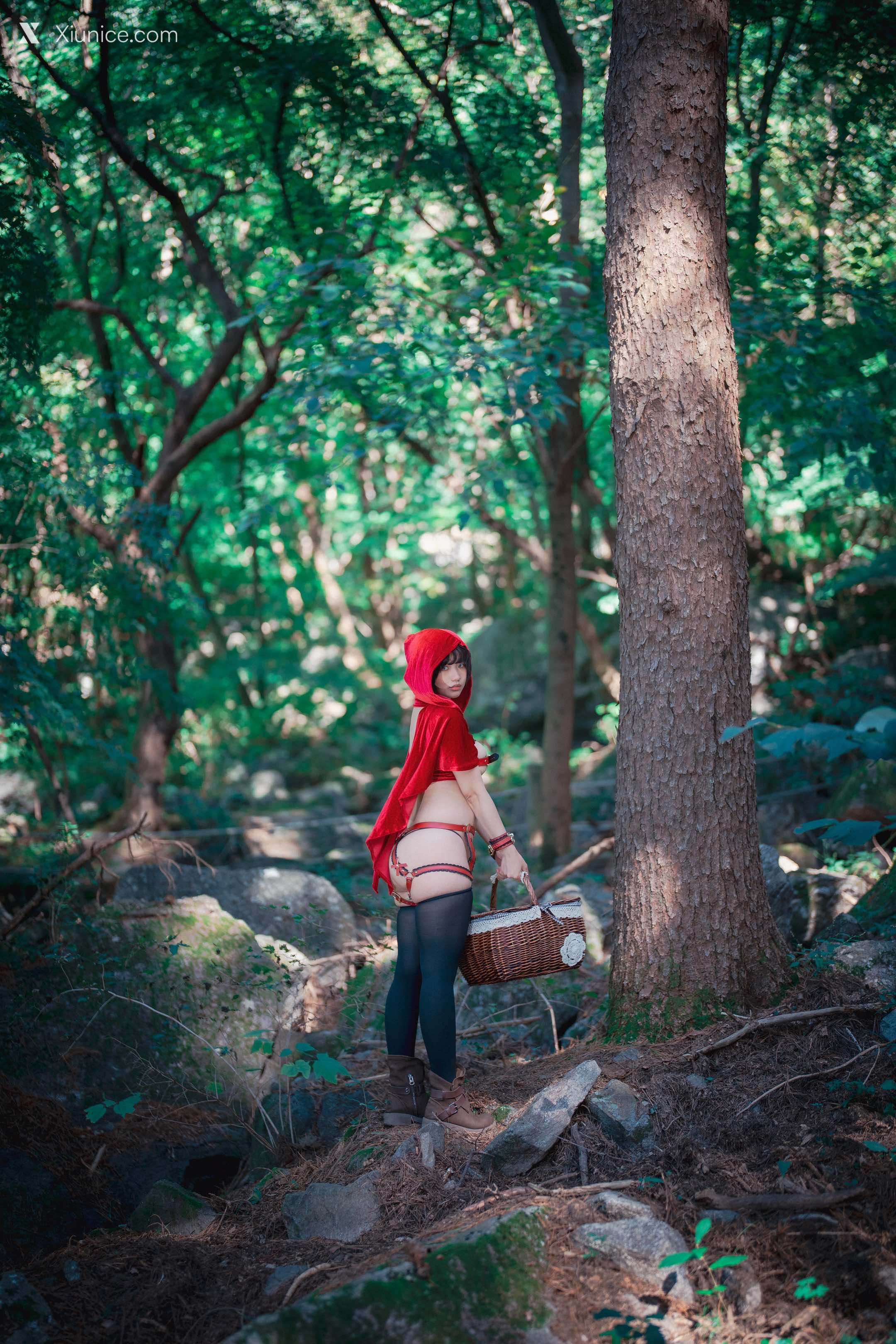 DJAWA Photo – Mimmi (밈미) – Naughty Red Hiring Hood 4K