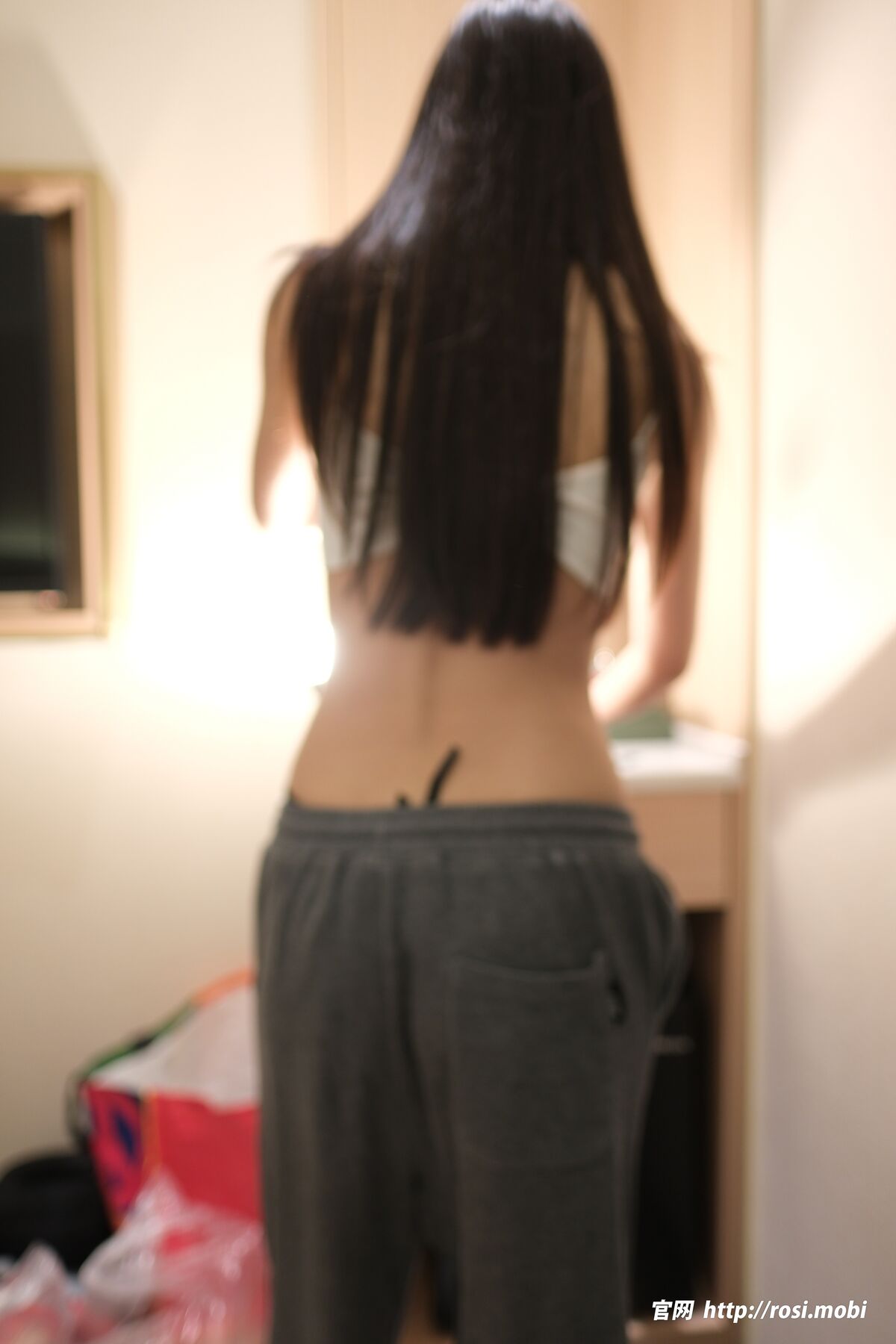 ROSI写真 2025.05.14 No.4909 Part01