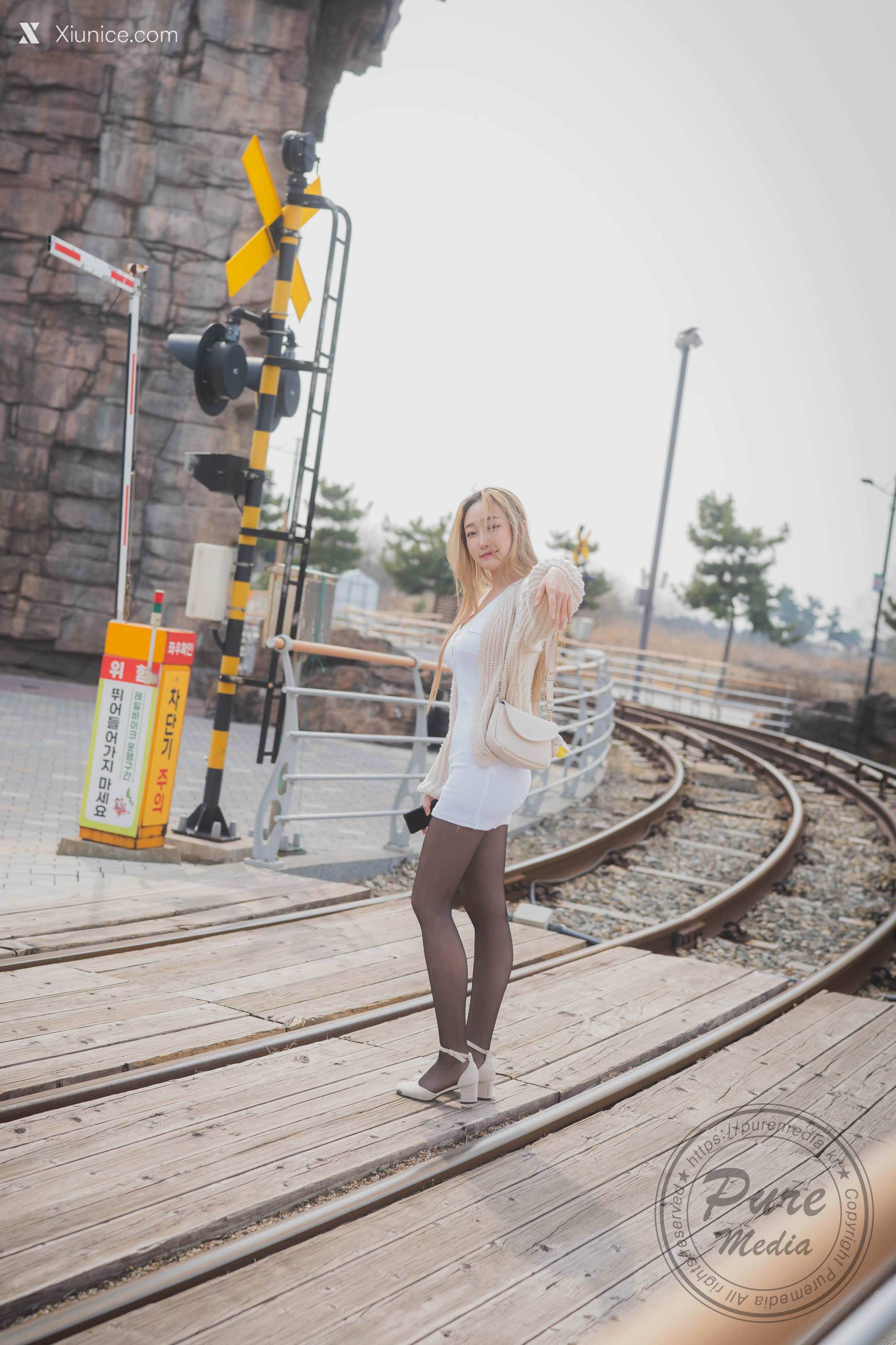 Pure Media Vol.284 Raon (라온) – First Naked 4K
