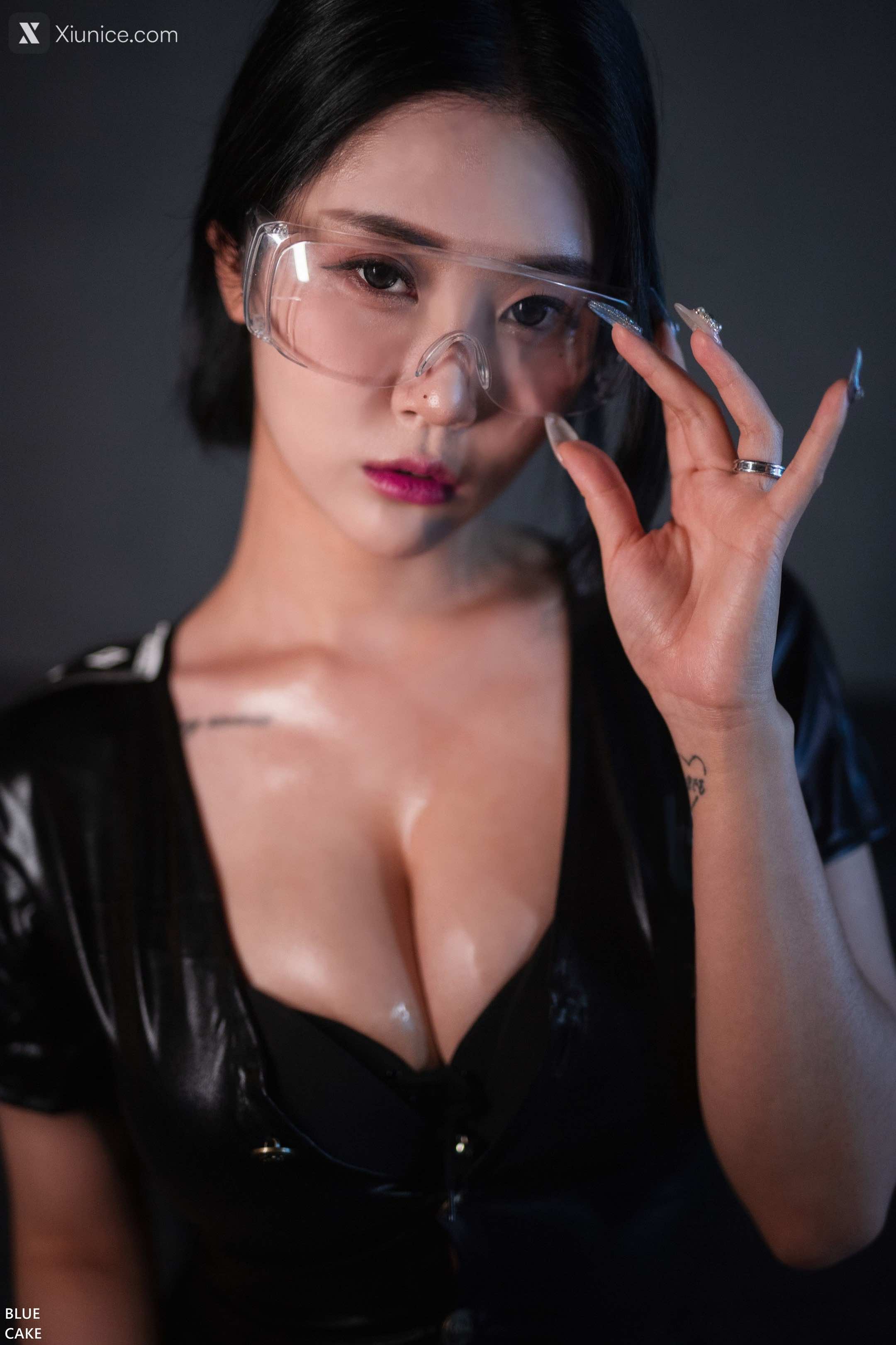 BLUECAKE Bomi (보미) – Siren 4K