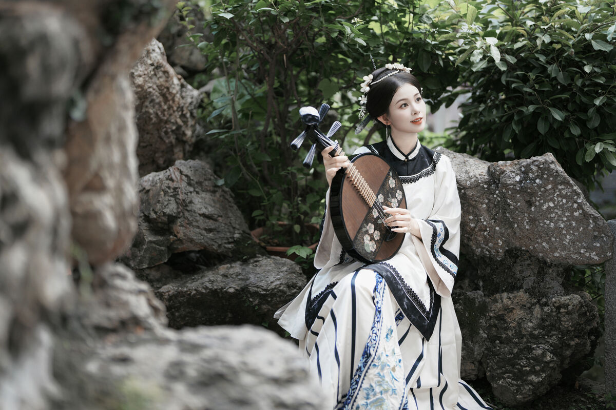 YiTuYu艺图语 Vol.10030 Luo Ning Tang