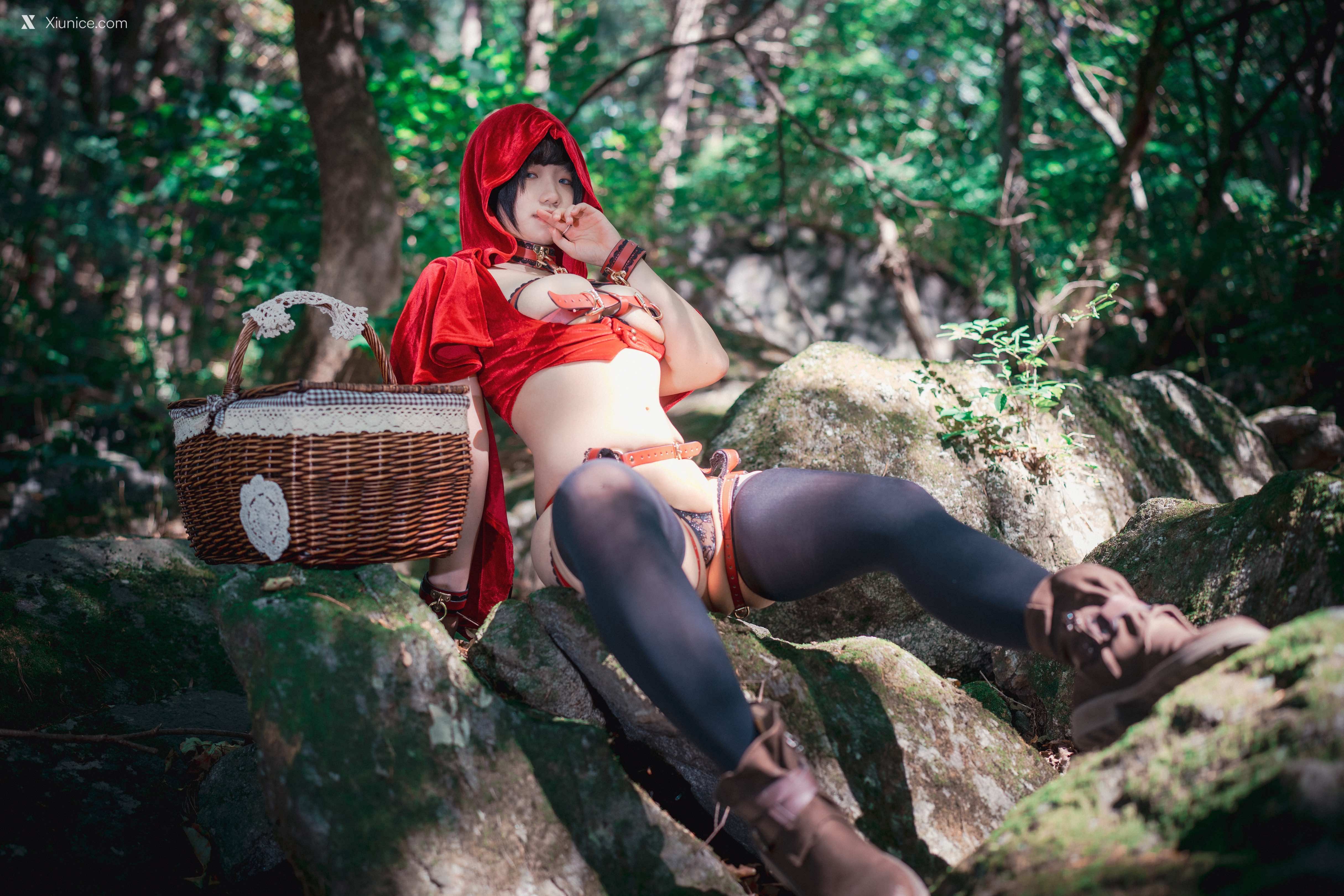 DJAWA Photo – Mimmi (밈미) – Naughty Red Hiring Hood 4K