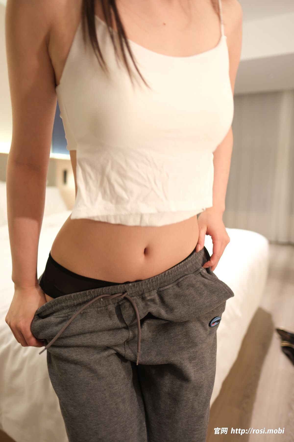 ROSI写真 2025.05.14 No.4909 Part01