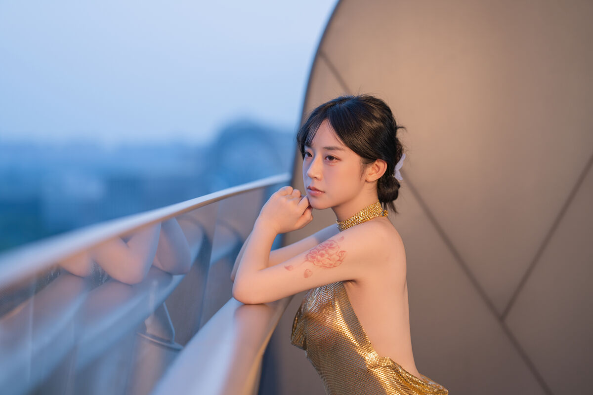 YiTuYu艺图语 Vol.10060 Yi Yuan Tong Xue Jodie