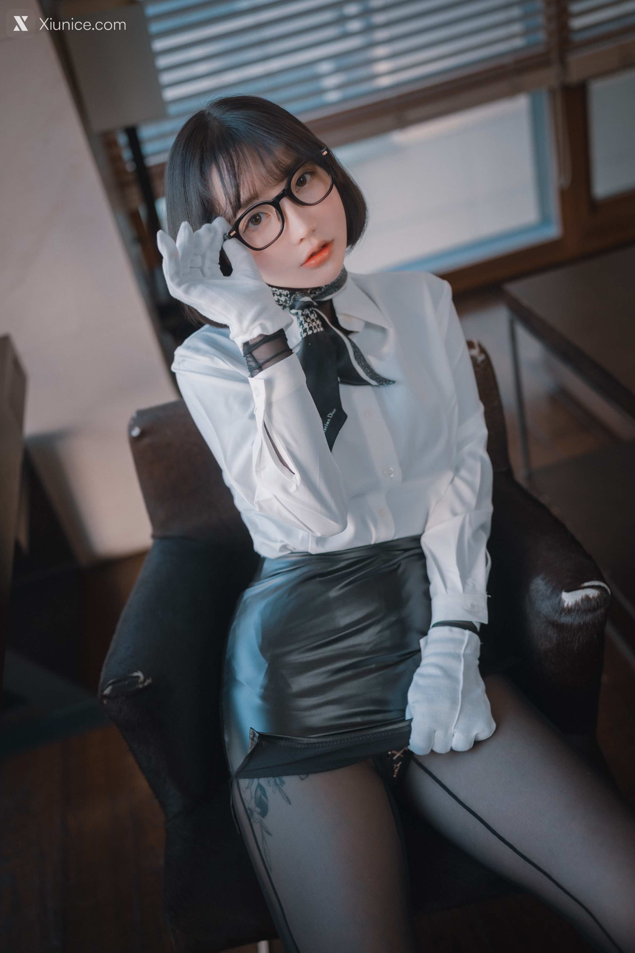 DJAWA Photo – Son Ye-Eun (손예은) – Naughty Supervisor 4K