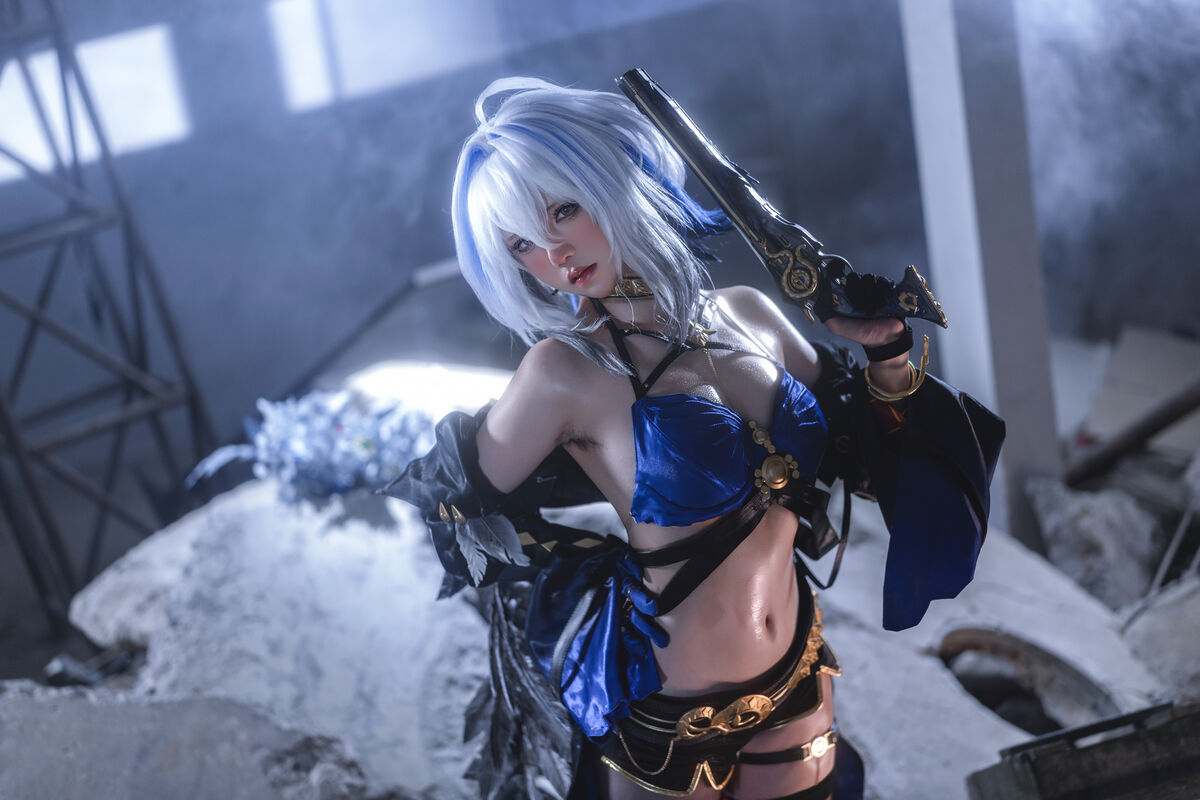 Coser@阿薰kaOri - 鸣潮 嘉贝莉娜 Part01