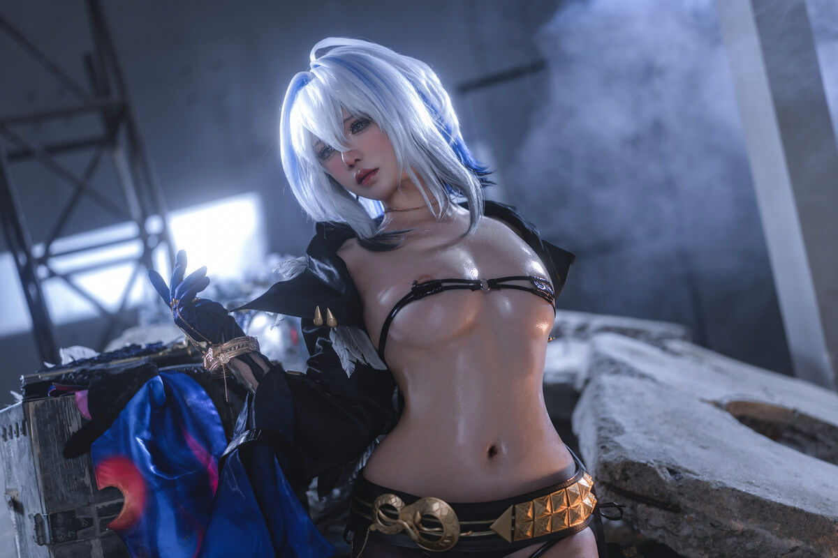 Coser@阿薰kaOri - 鸣潮 嘉贝莉娜 Part03