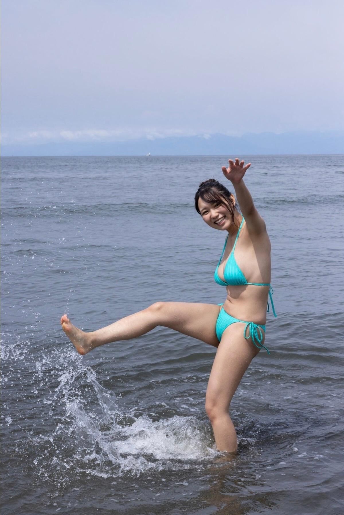 Kawamichi Sara 川道さら - グラビア界のビッグウェーブ SPAデジタル写真集