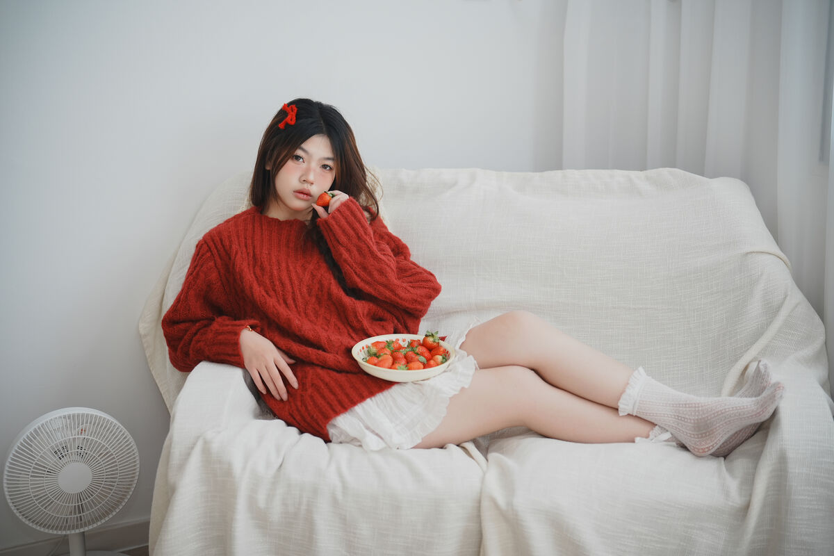 YiTuYu艺图语 Vol.10067 Jing Jing Yi