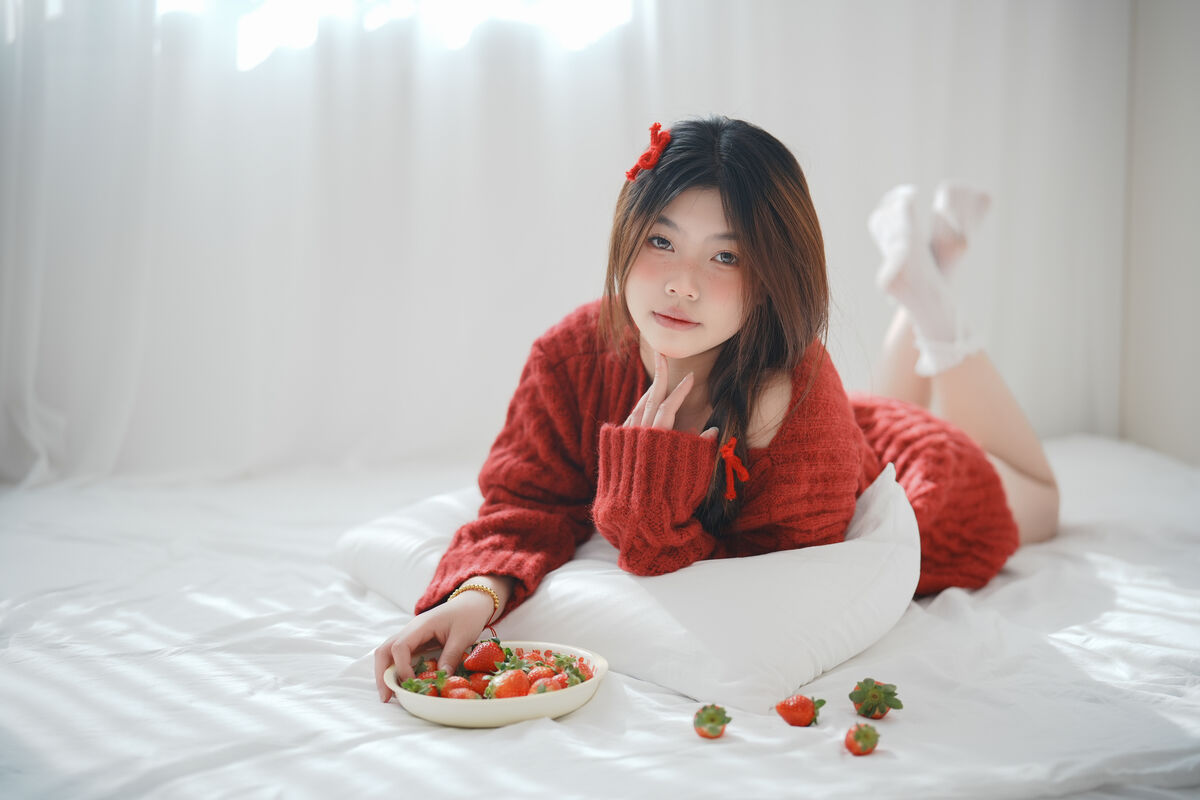 YiTuYu艺图语 Vol.10067 Jing Jing Yi