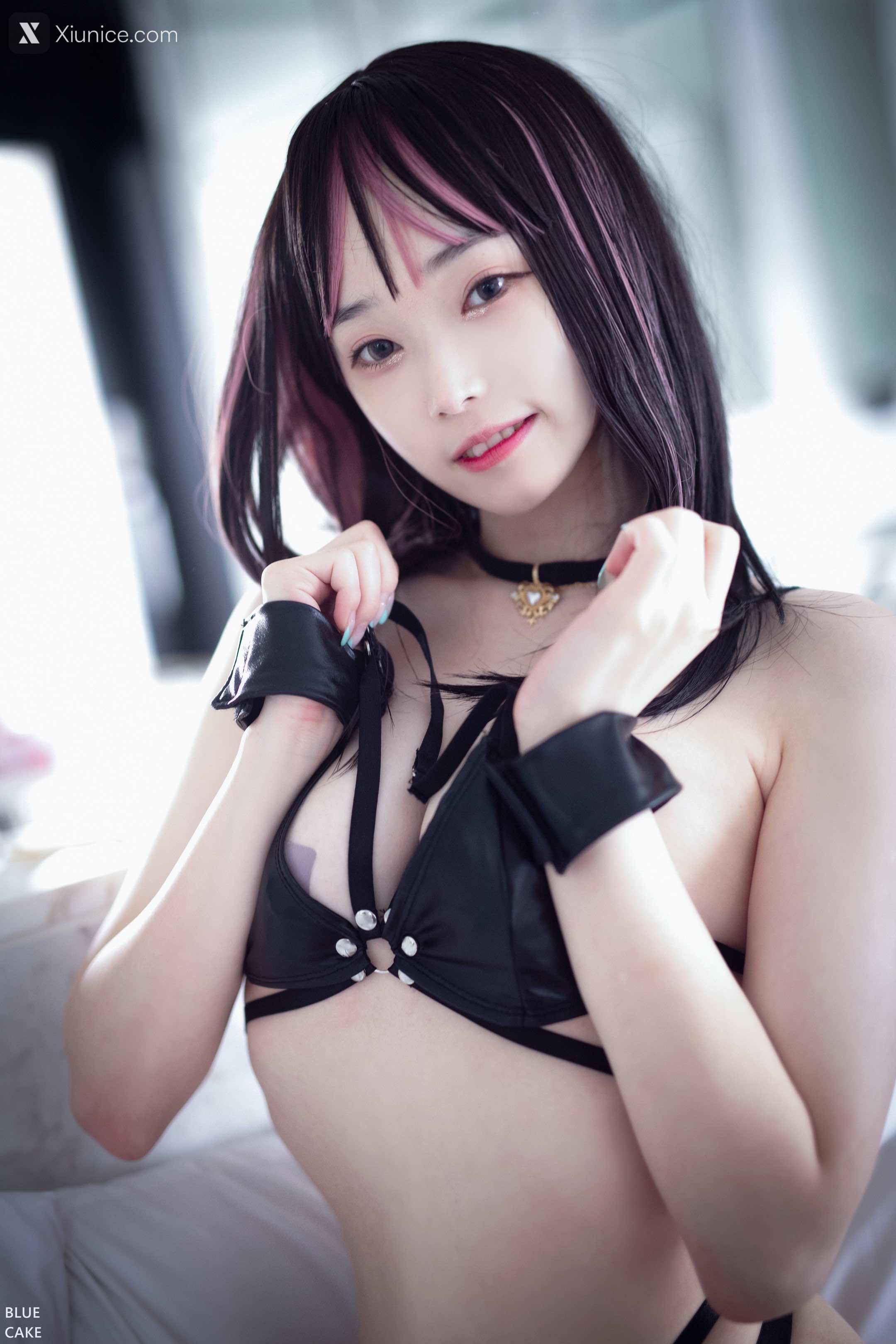 BLUECAKE Bambi (밤비) – Pretty savage 4K