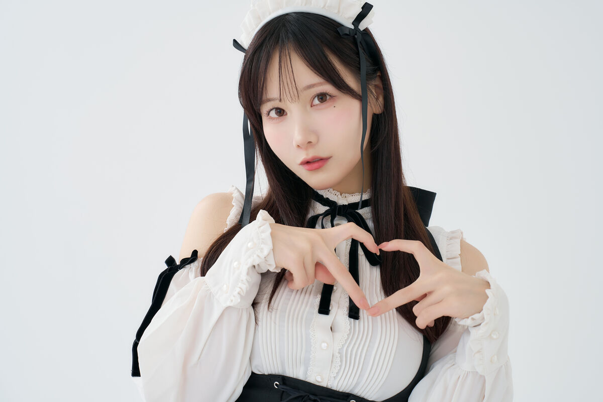 Coser@けん研 けんけん - C106实体刊物グラグラ And 推し型メイドロイドとしたいこと Part02