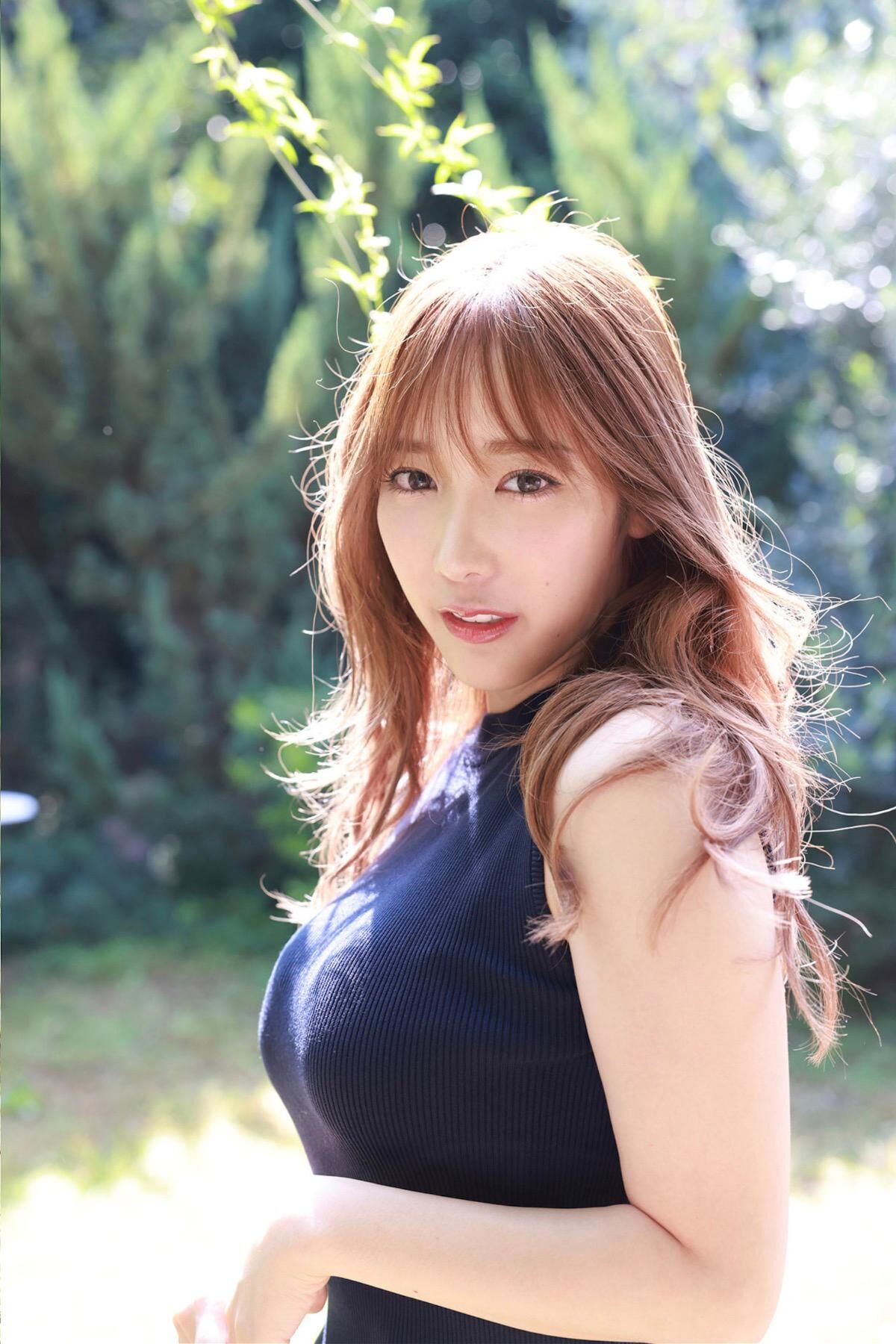 Konan Koyoi 小宵こなん - FLASHデジタル写真集R とろふわH乳ヌード Complete