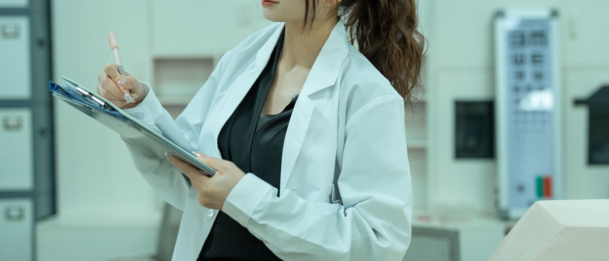 Coser@鹿八岁 - 男科病栋女医师 Part01