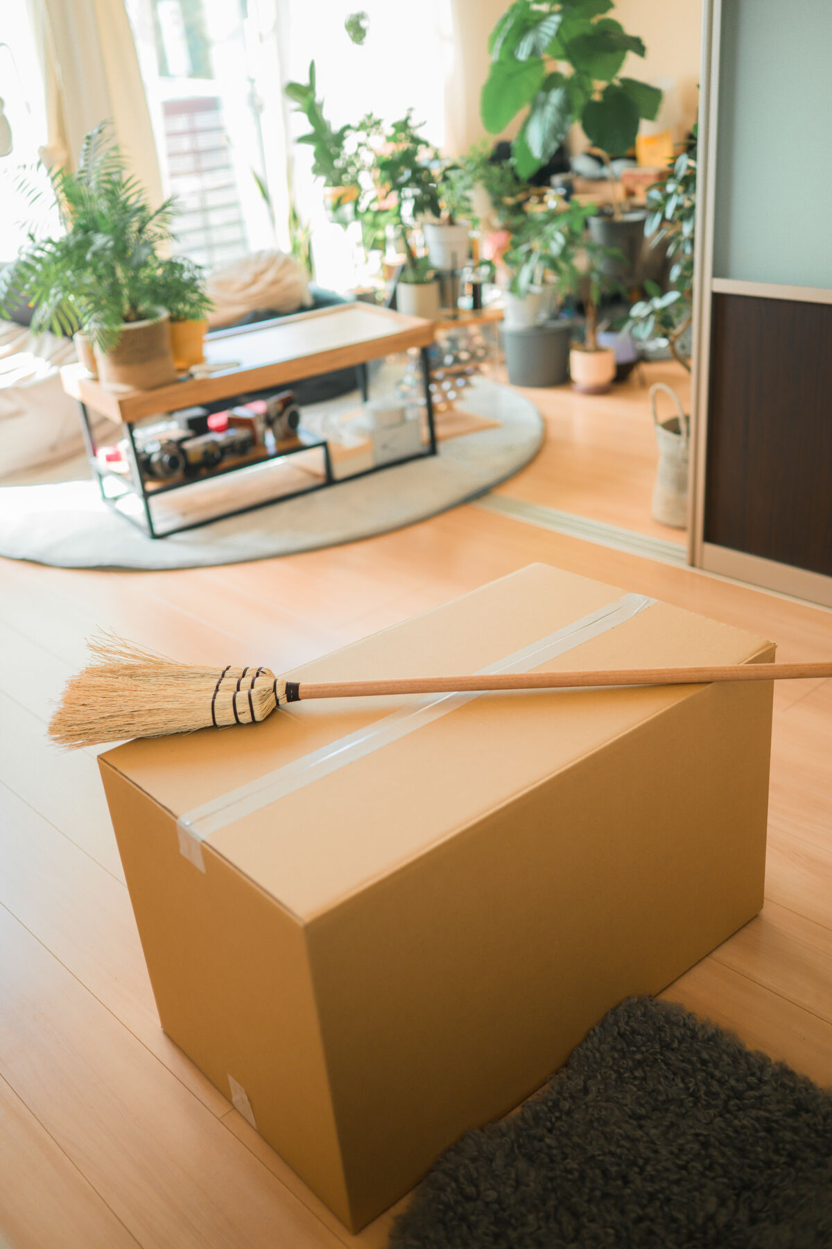 Coser@けん研 けんけん - C106实体刊物グラグラ And 推し型メイドロイドとしたいこと Part01