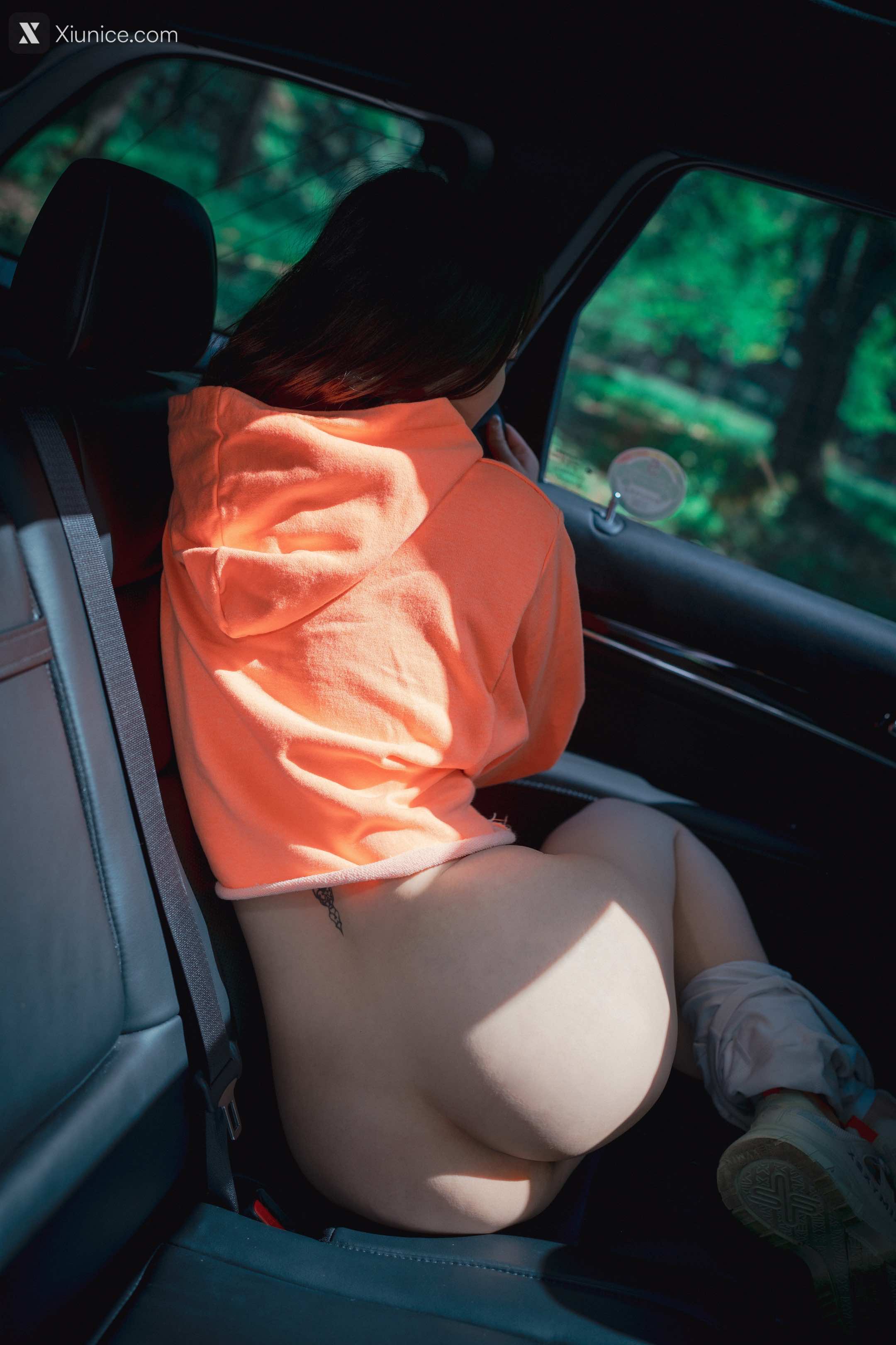 DJAWA Photo – Son Ye-Eun (손예은) – Naughty Trekking 4K