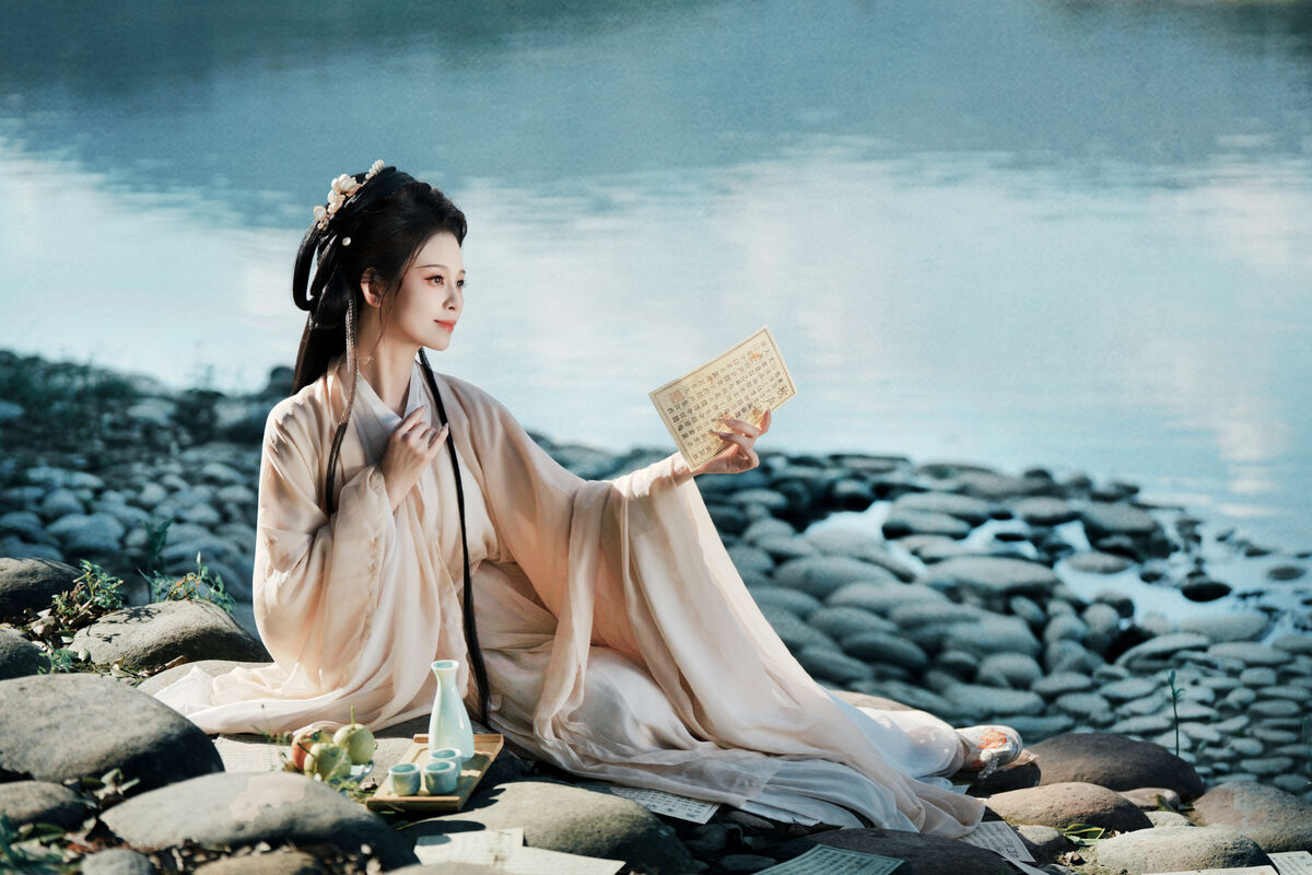 YiTuYu艺图语 Vol.10092 Luo Ning Tang