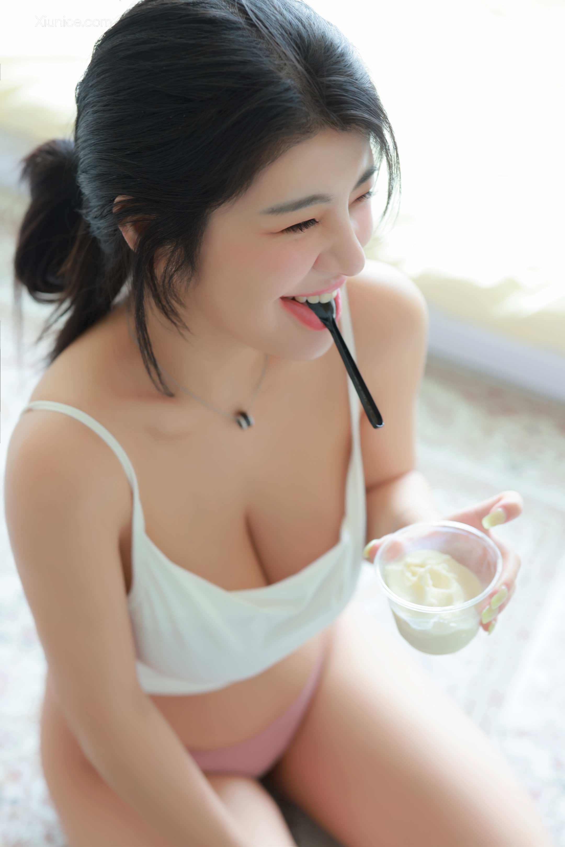 SweetBox – Robi – Roman 4K