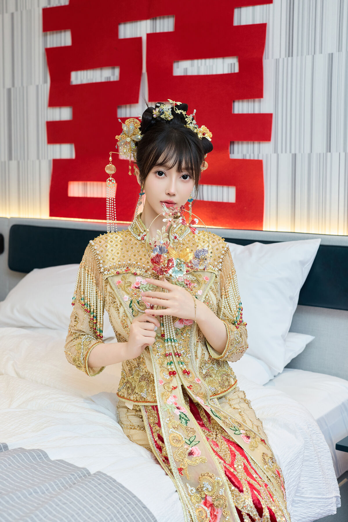 内购无水印 Yue Er Yue Er 玥儿玥er - 秀人网模特 性感秀禾服