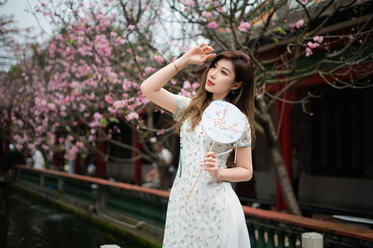 YiTuYu艺图语 Vol.10089 La Bi Xiao Xin