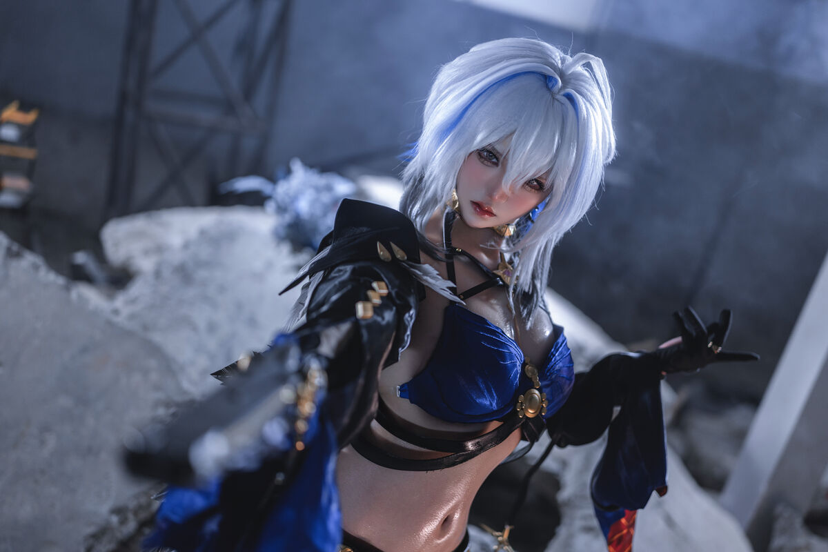 Coser@阿薰kaOri - 鸣潮 嘉贝莉娜 Part01