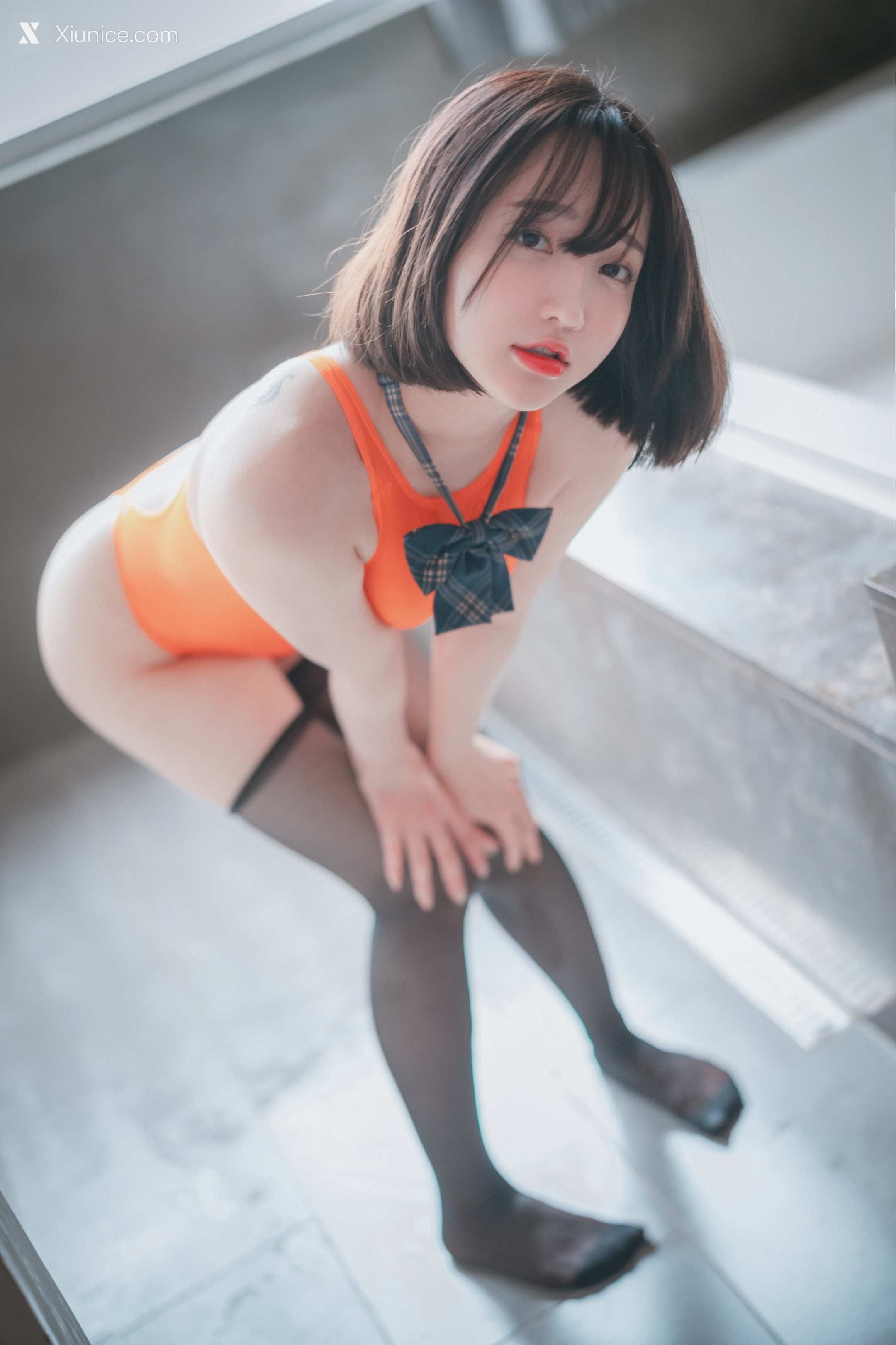 DJAWA Photo – Son Ye-Eun (손예은) – “Swimming Lessons #6” 4K