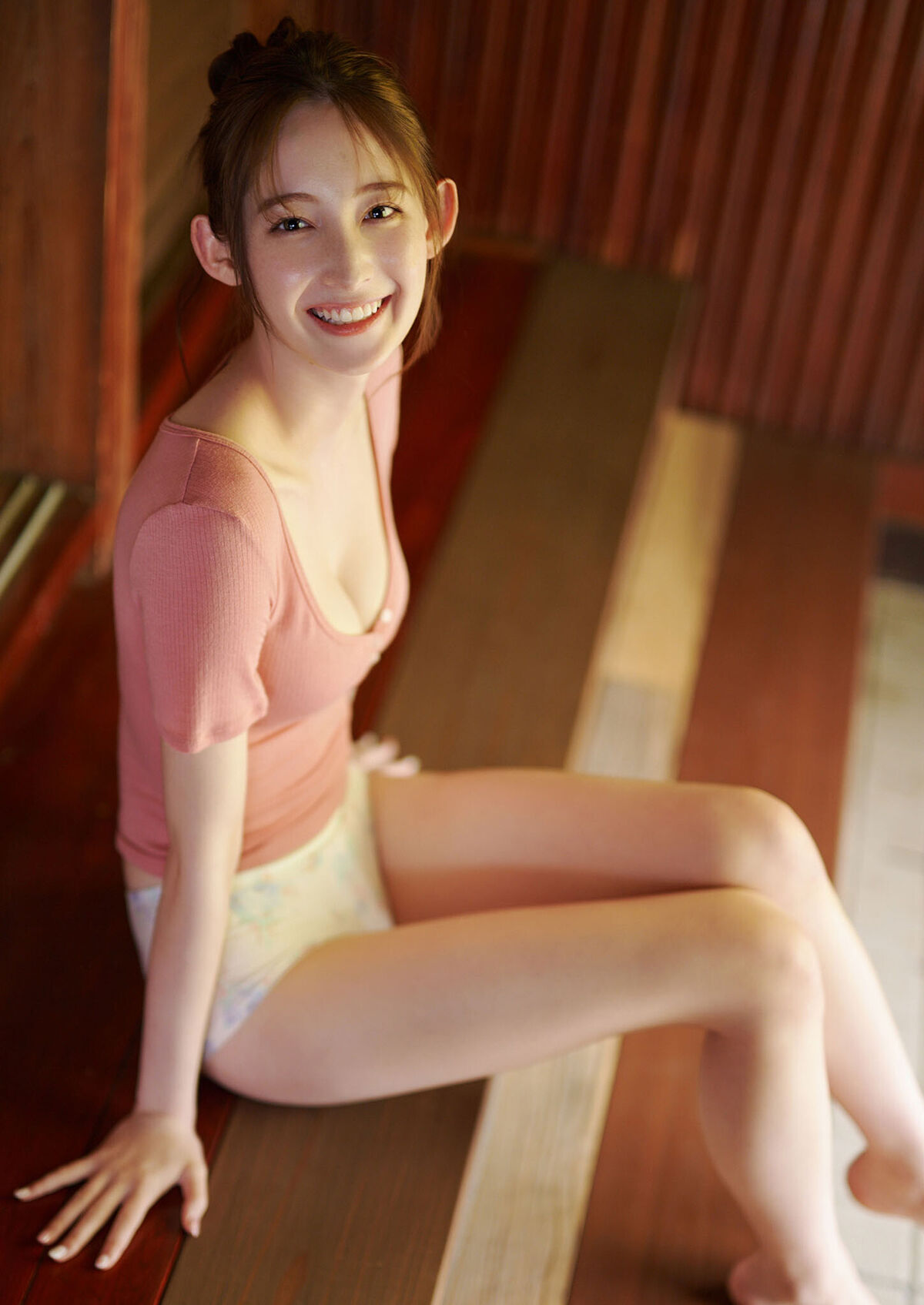 Cecile Nana 菜那セシル - デジタル限定 写真集 二十歳のプロローグ ワニブックス デジタル写真集