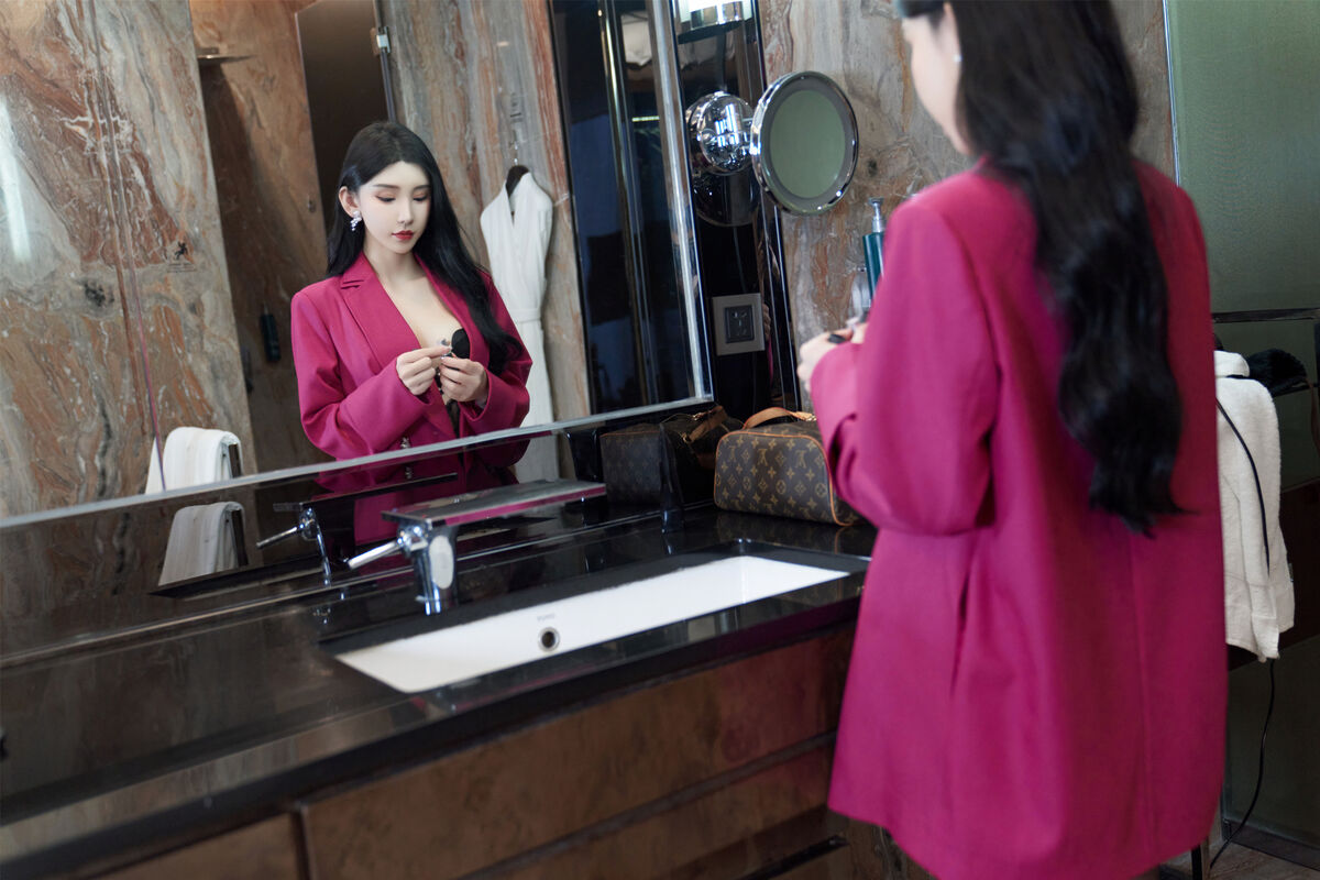 内购无水印 Zhou Yuxi 周于希 - 秀人网模特 蕾丝黑丝直播 Part01