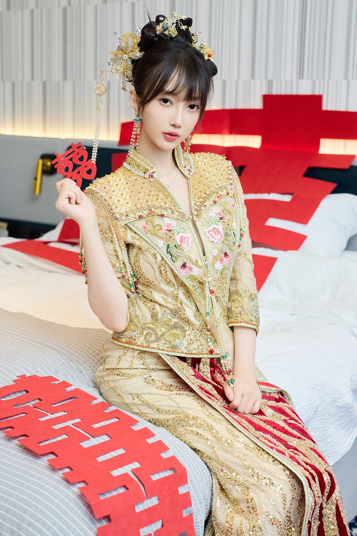 内购无水印 Yue Er Yue Er 玥儿玥er - 秀人网模特 性感秀禾服