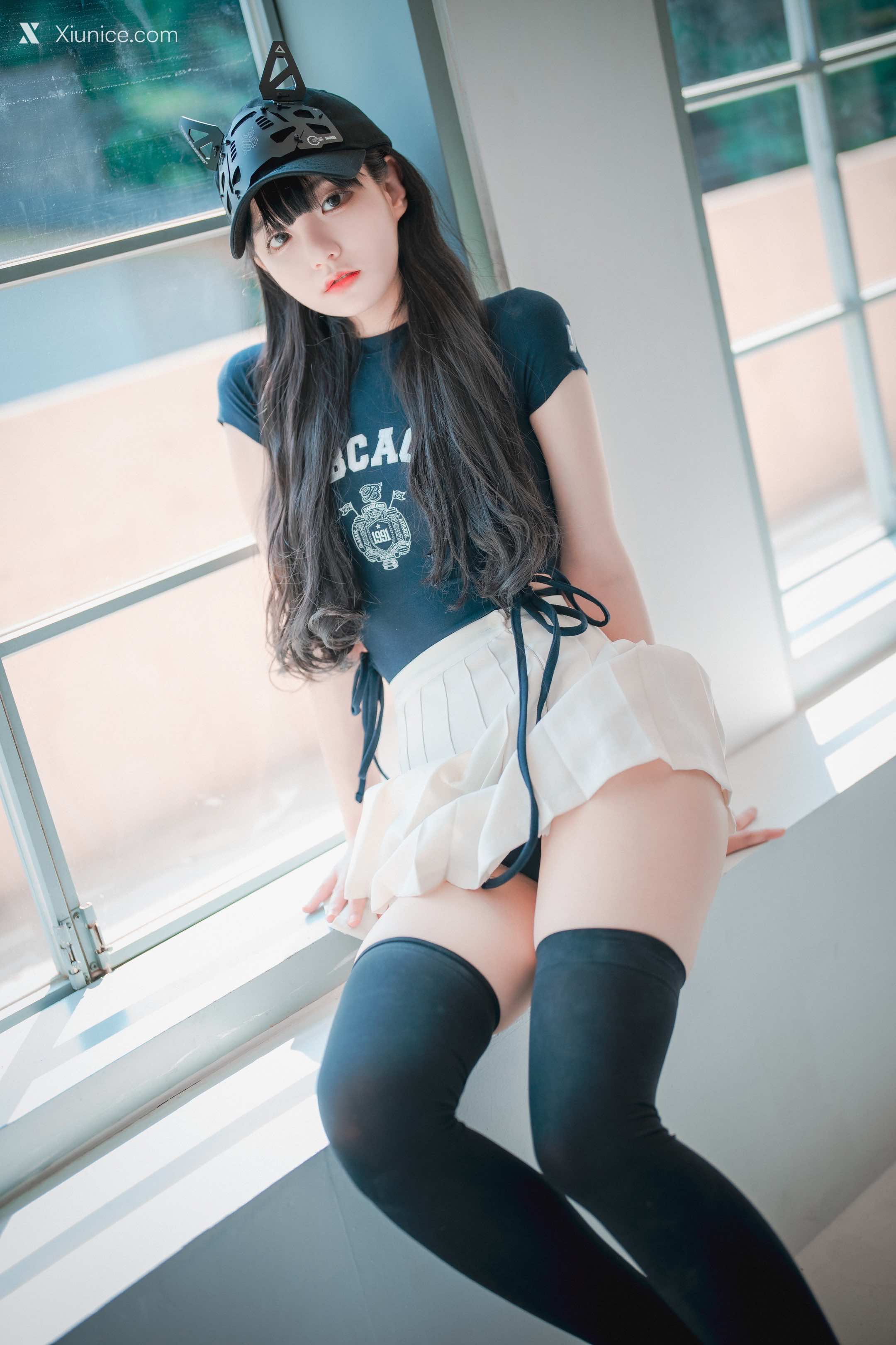 DJAWA Photo – Jeong Jenny (정제니) – Classic Athletic Girl in Navy Blue 4K