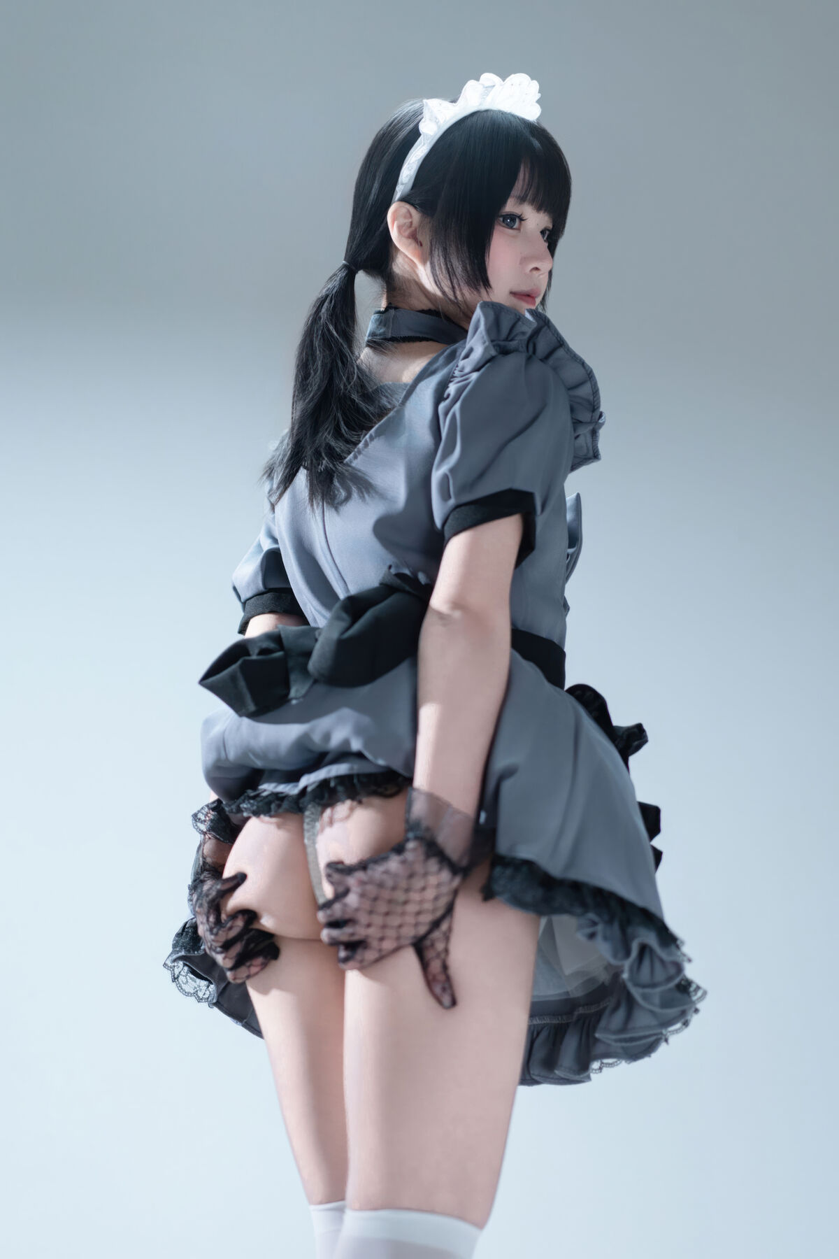 Coser@清水凪 - 手提箱与灰色女仆