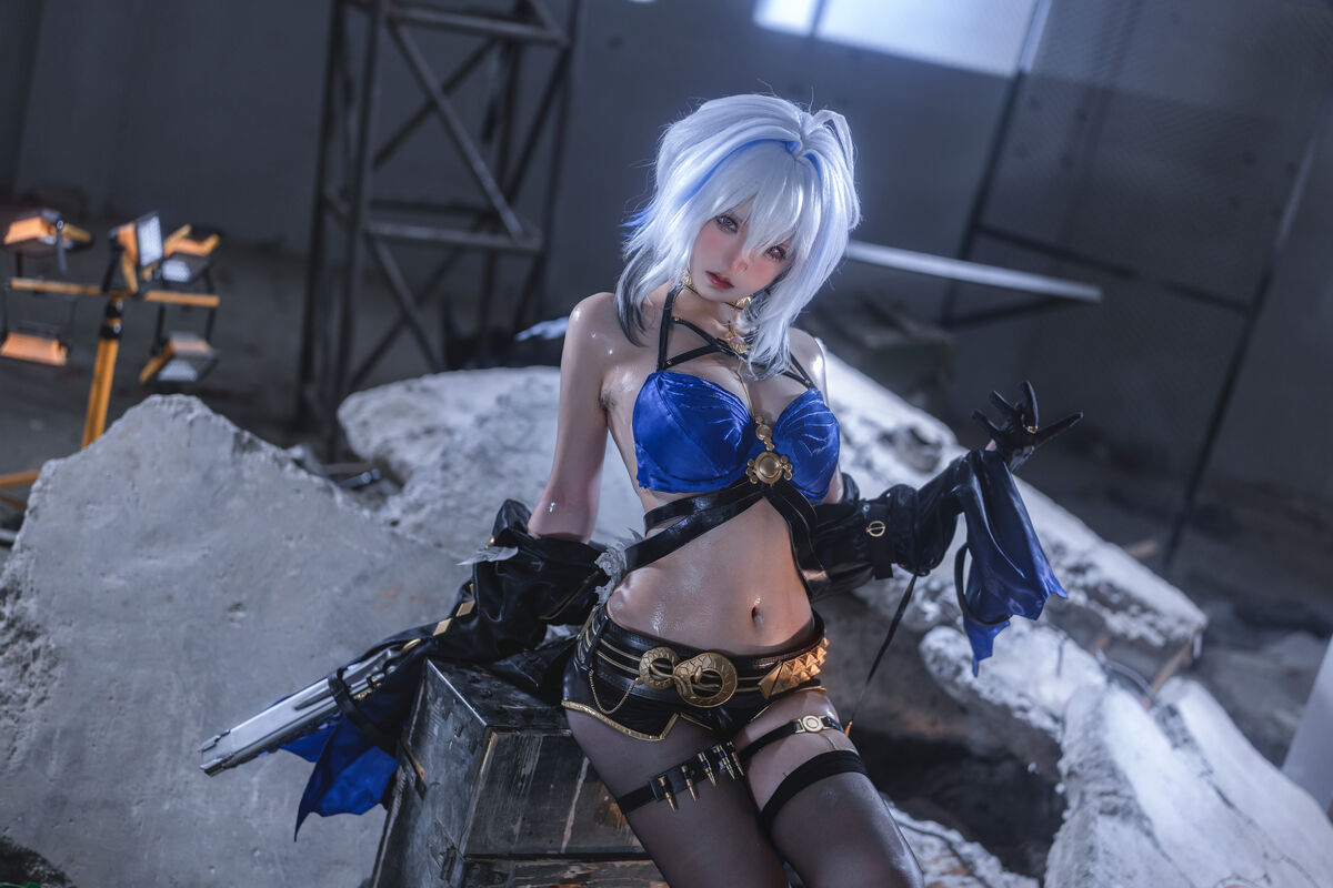 Coser@阿薰kaOri - 鸣潮 嘉贝莉娜 Part01