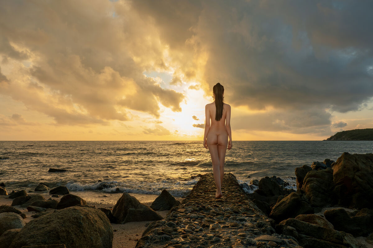 Coser@年年Nnian - 海边维纳斯