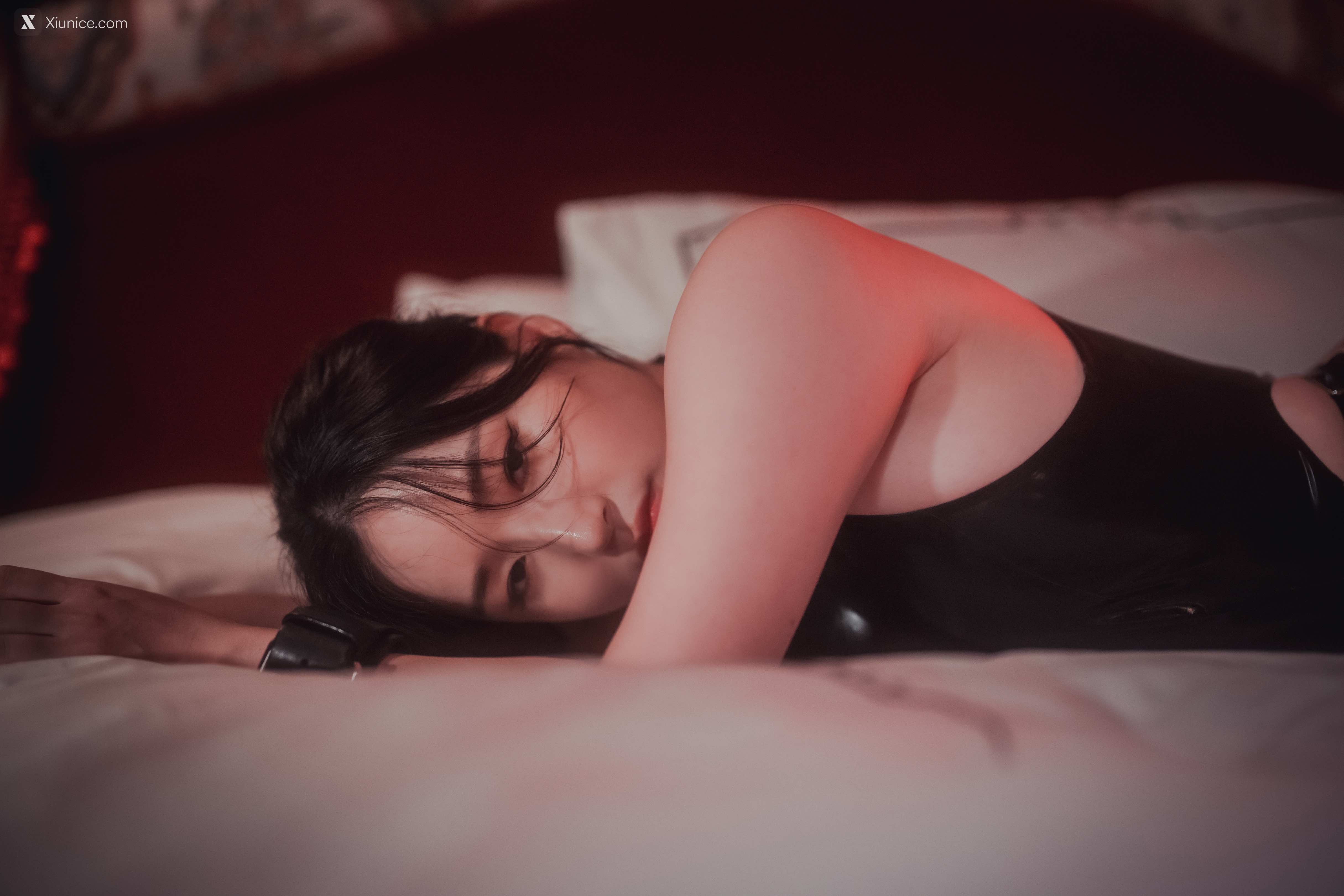 DJAWA Photo – Pia (피아) – Cling to Latex 4K